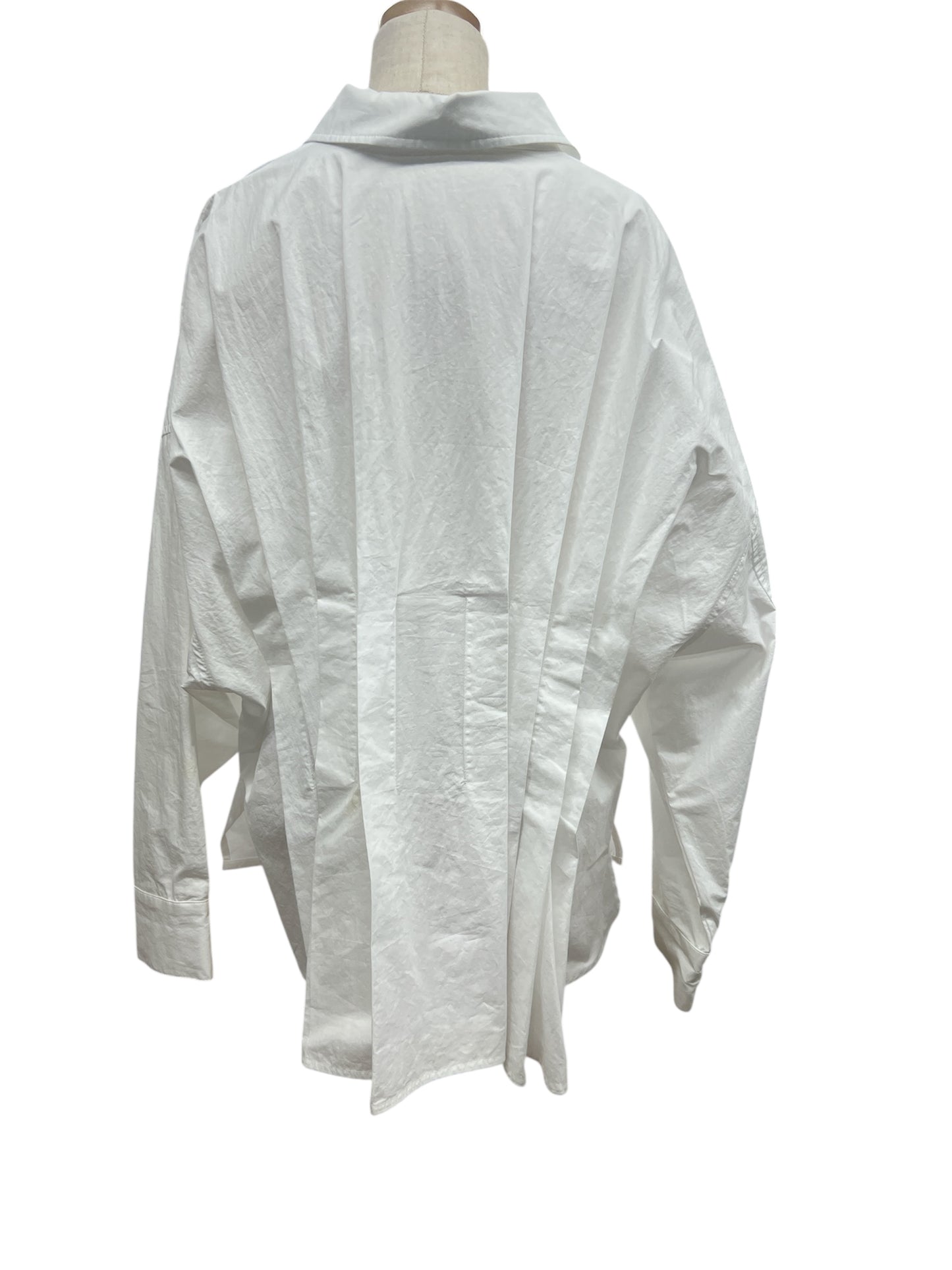 ATELIER SIX タックブラウス