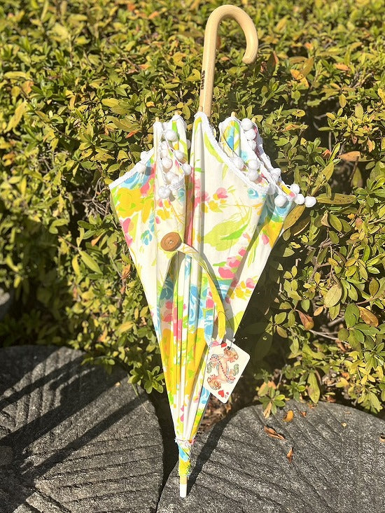 nuts 日傘 ポンポン小【本体価格+送料770円込み】