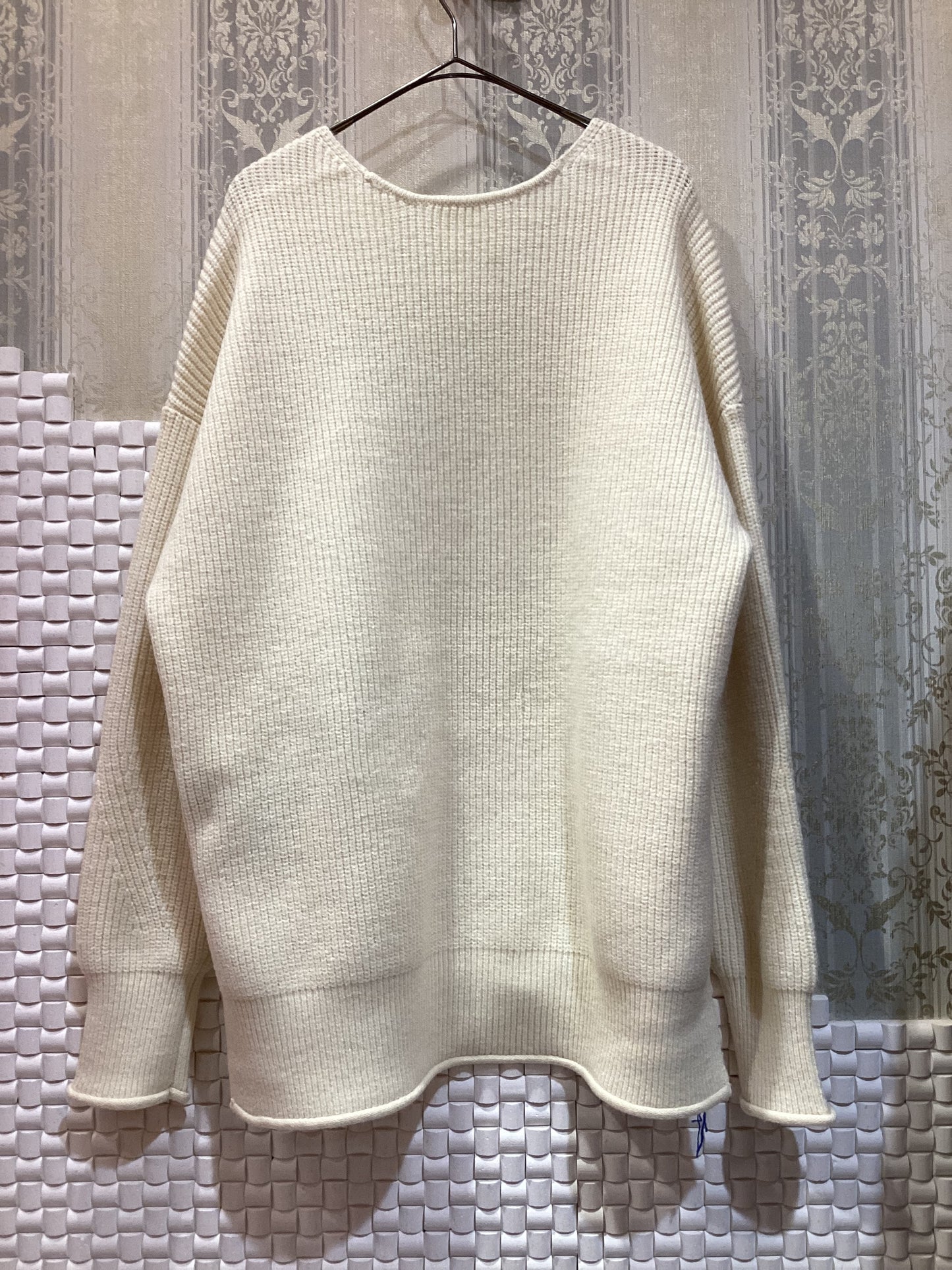 ◯Eimee Law ランダム刺繍ロゴニット