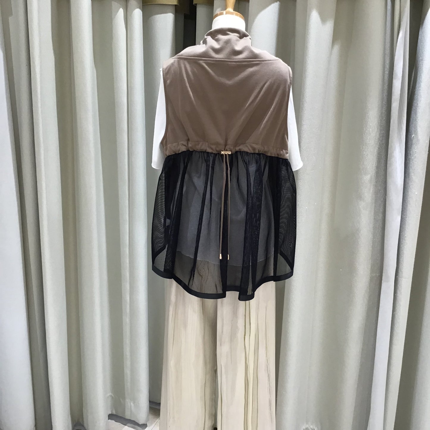 ◎メッシュ切替ZIP UP