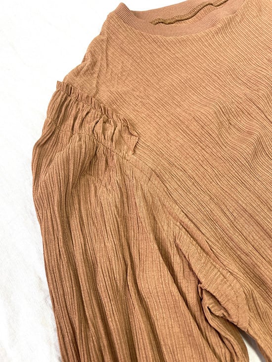 MHクリンクル袖ギャザーT