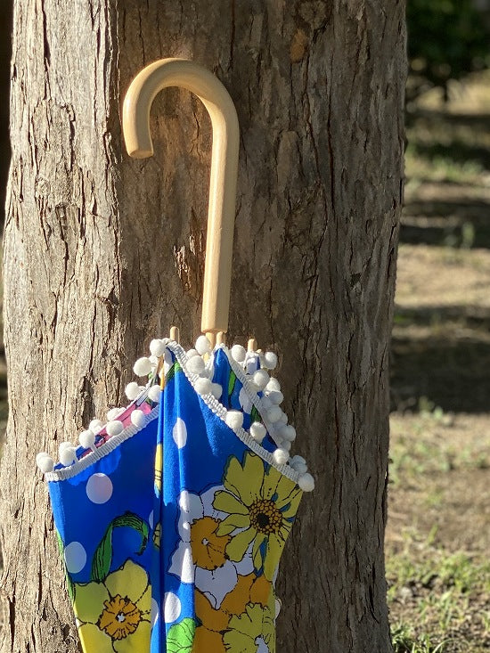 nuts 日傘 ポンポン小【本体価格+送料770円込み】