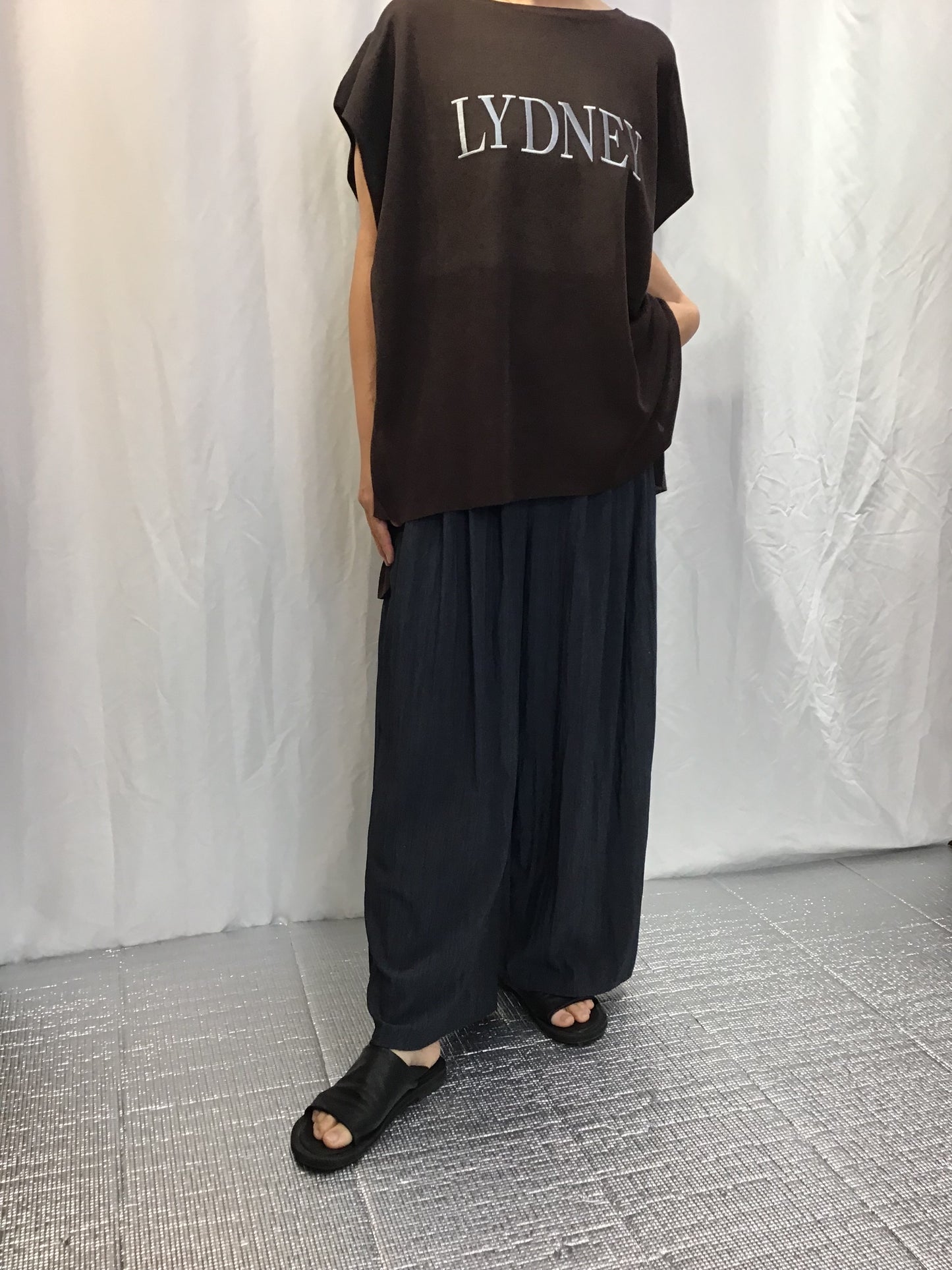 ☆CLOCHE シアーニットロゴTOPS