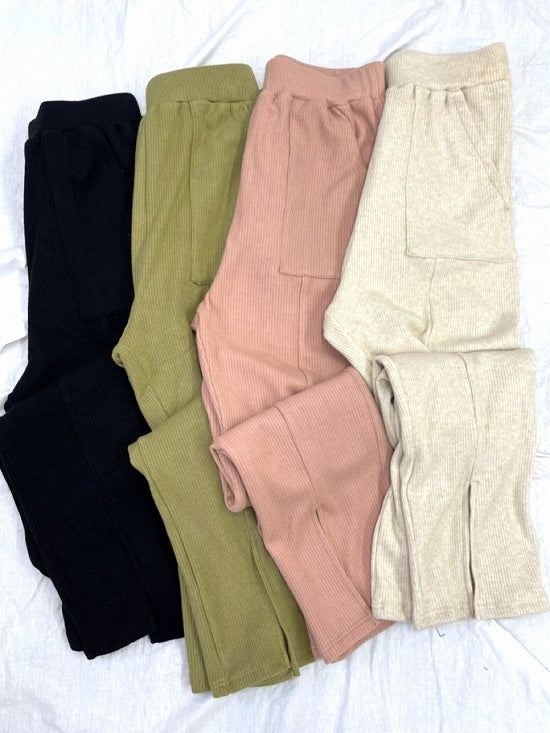 M.H リブ前スリットパンツ