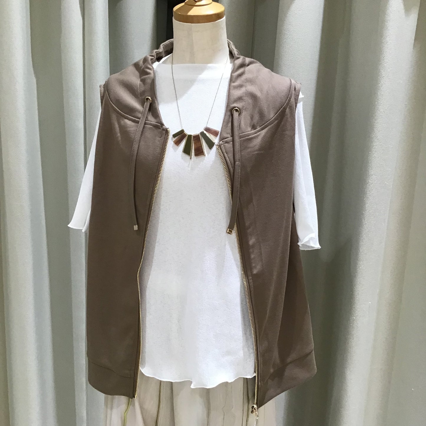 ◎メッシュ切替ZIP UP