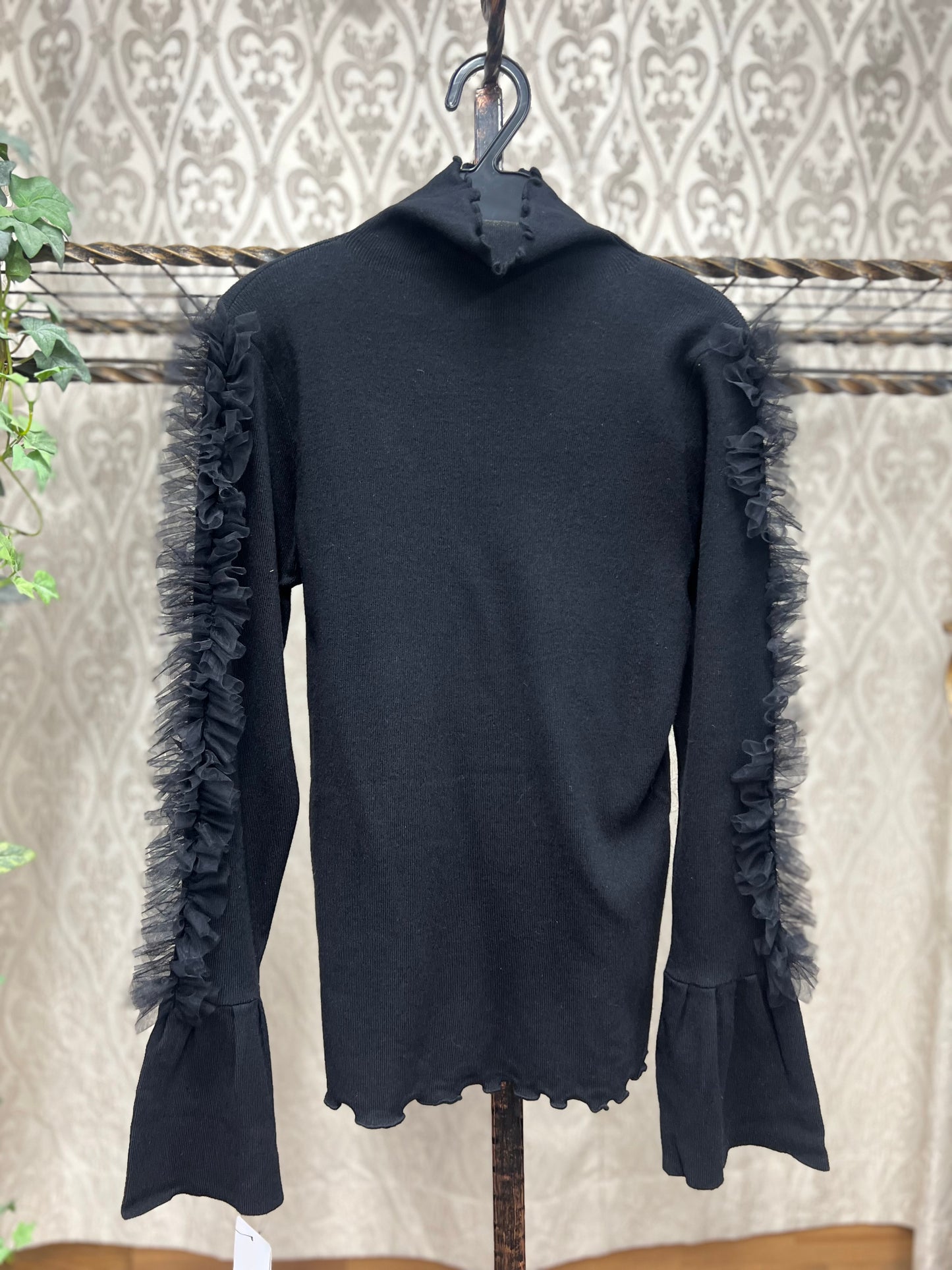 袖チュールリブニットTOPS 売り切れの場合10月15日午後に再入荷予定