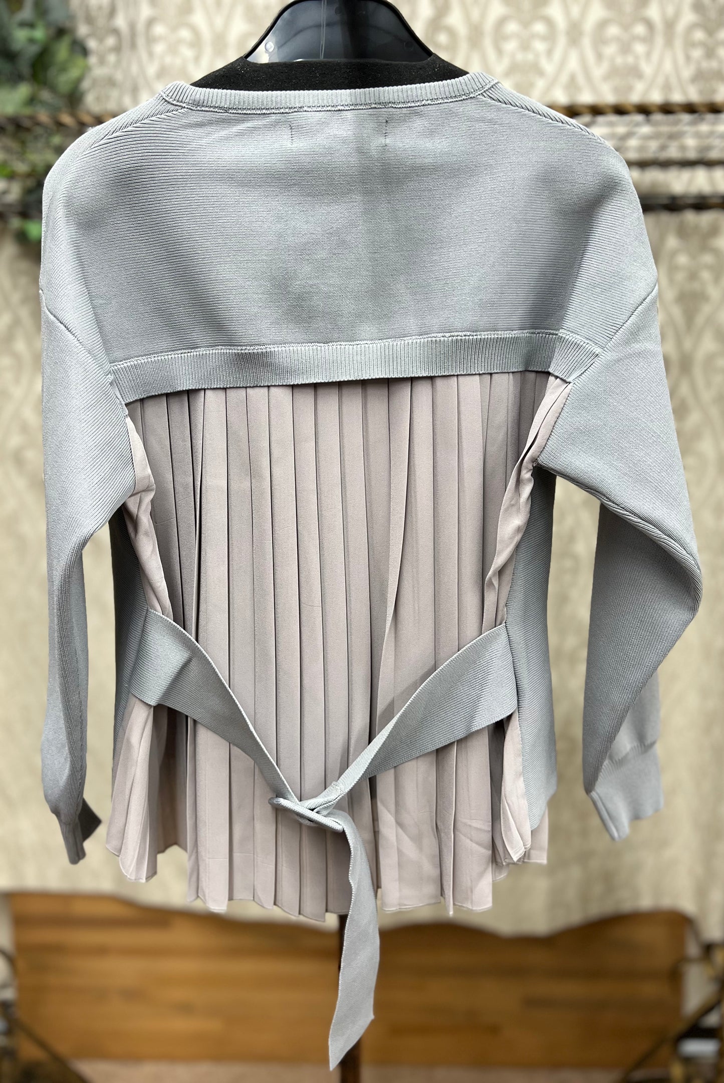 TEVALT バックプリーツKNIT