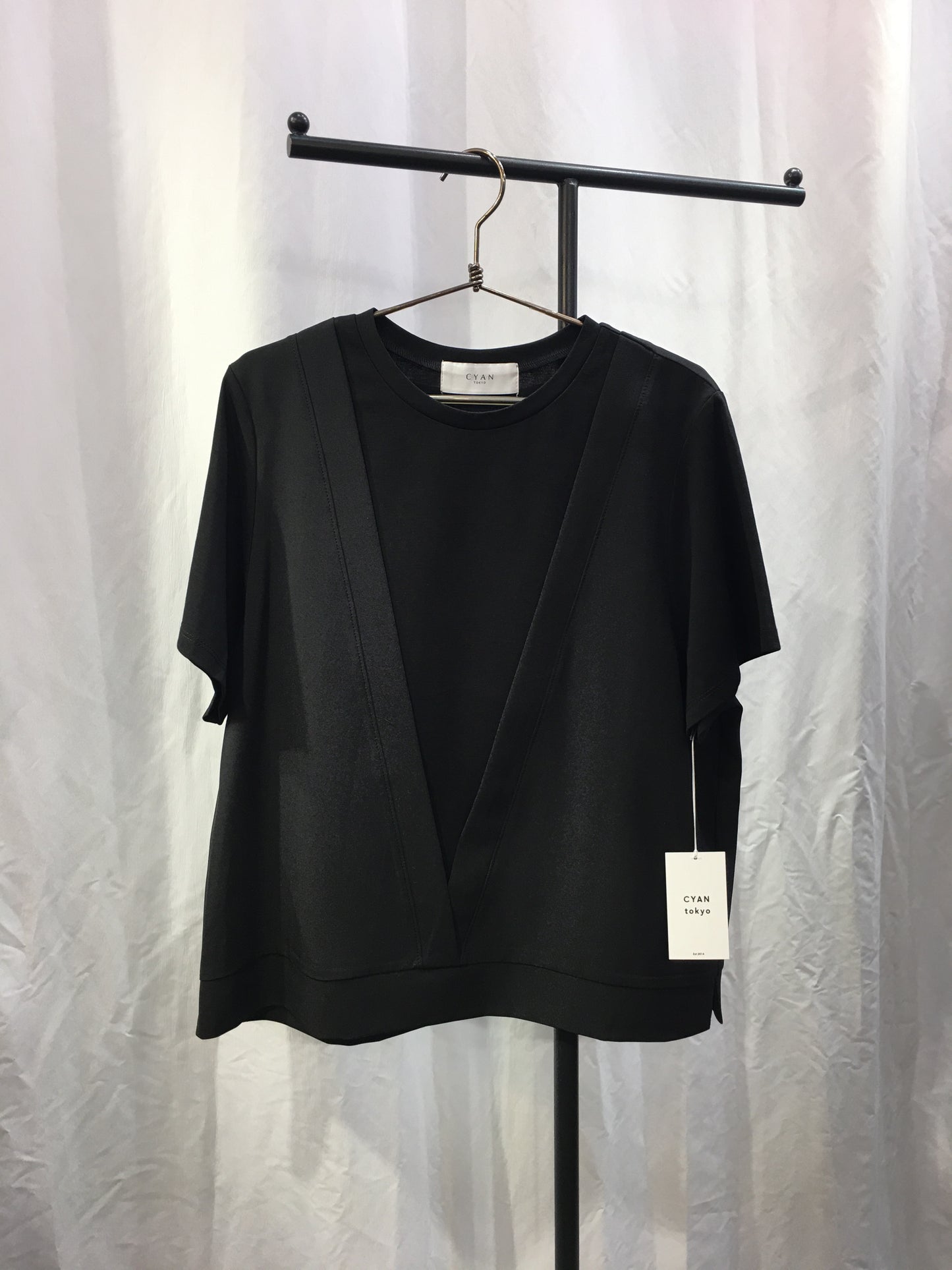 ☆CYAN レイヤーライクコンビTOPS