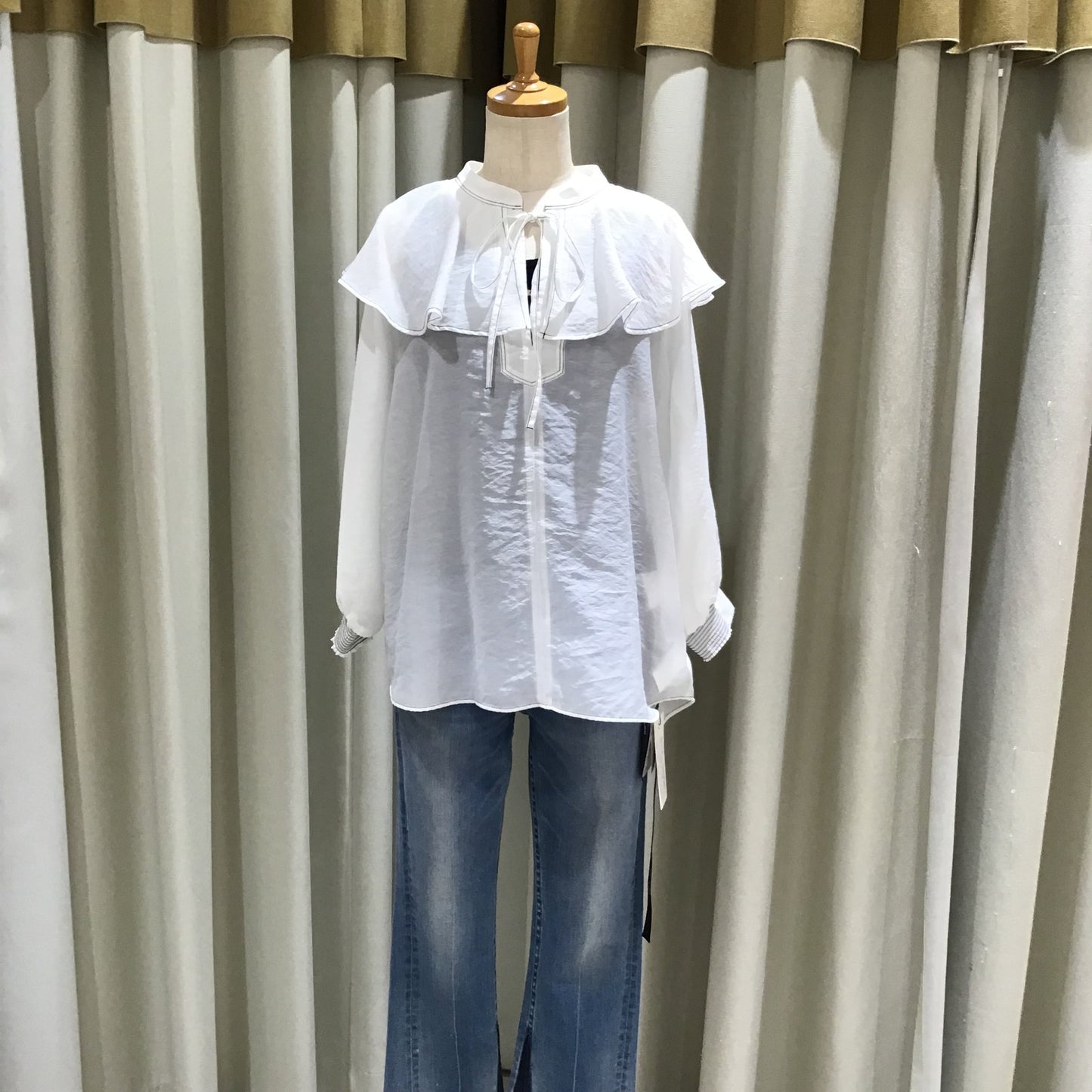 ◎Eimee Law ステッチ配色フリルカラーシアーBL