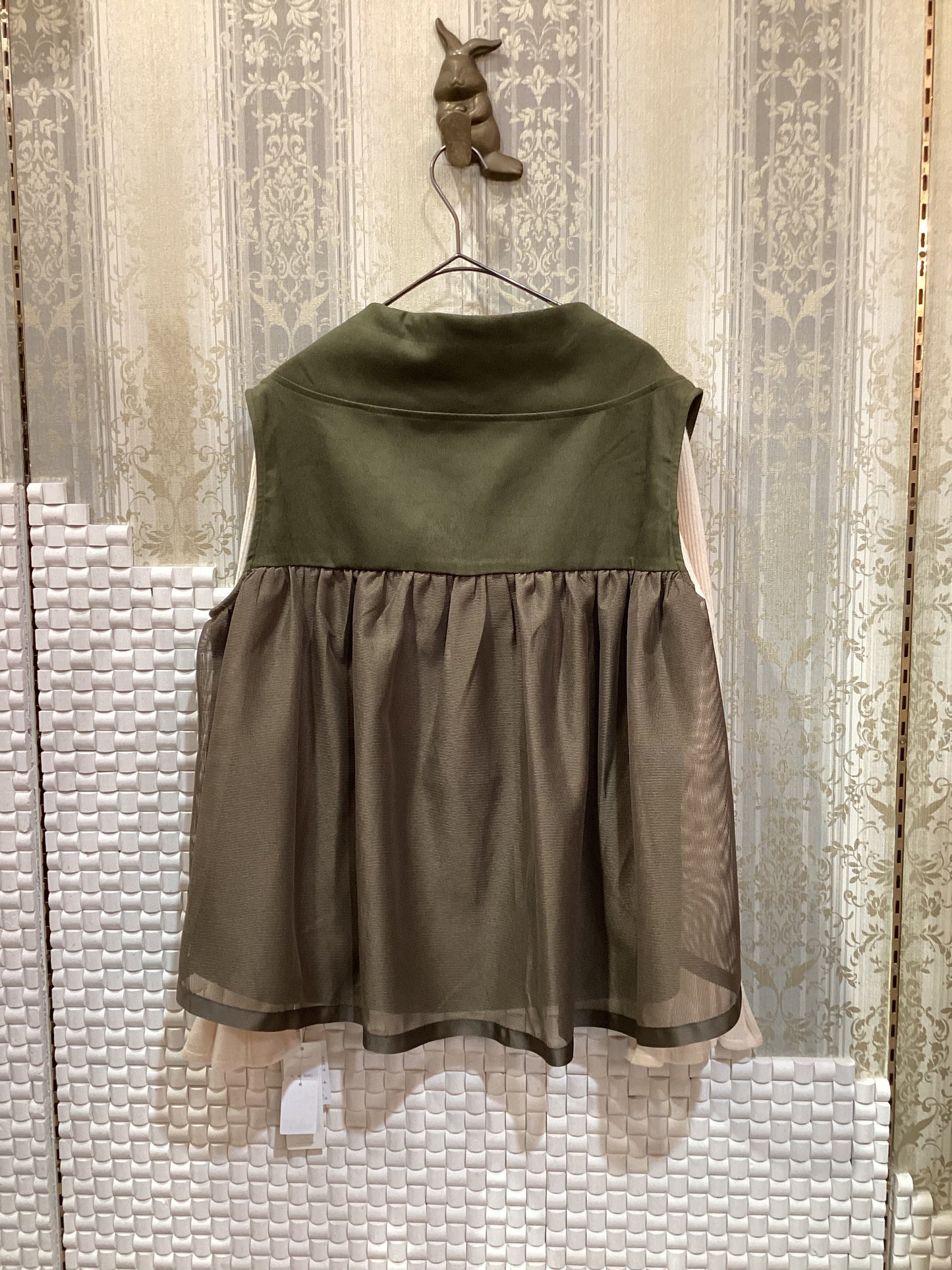 ◯オフネックZIP UP
