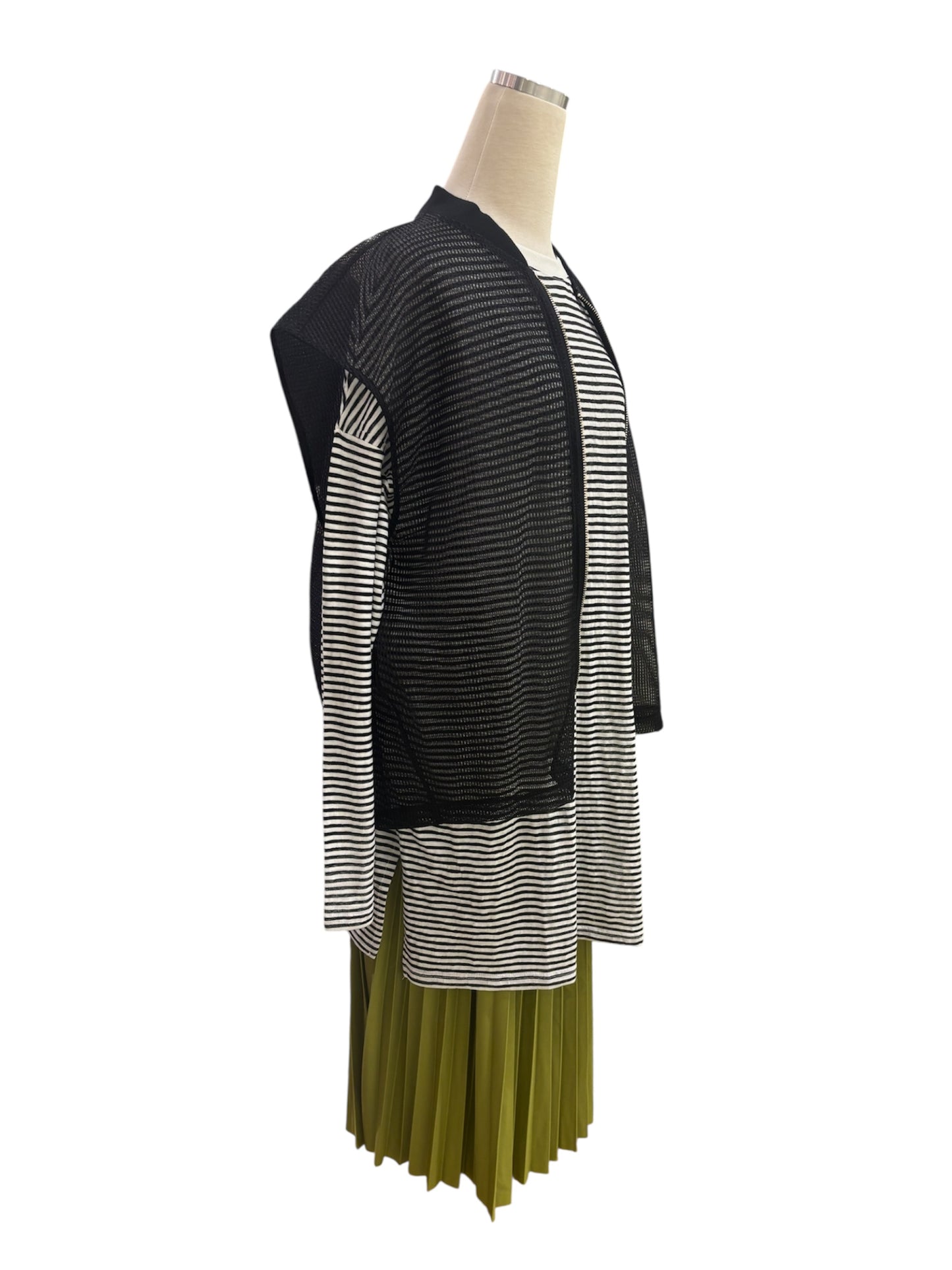 ◎CLOCHEメッシュジップベスト
