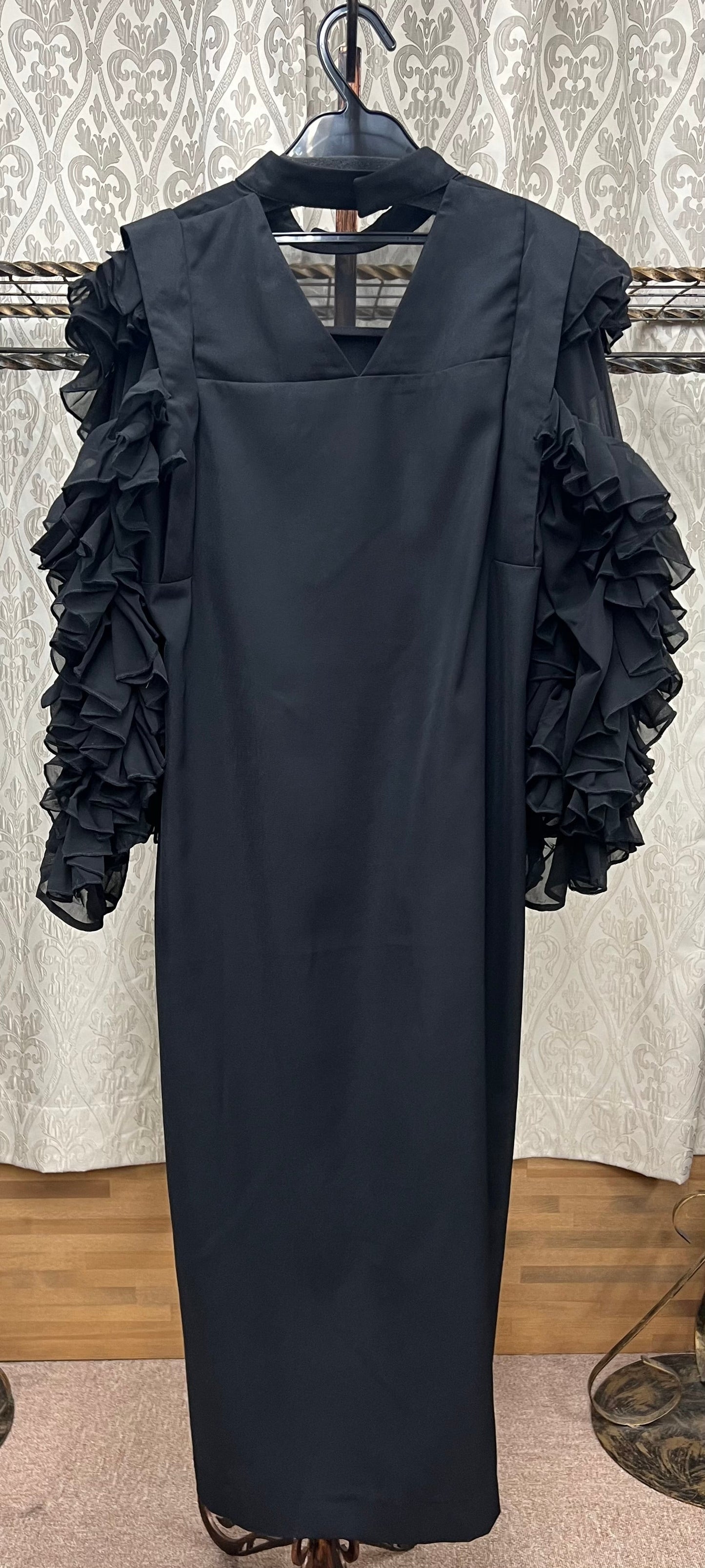 フリルシアースリーブワンピース