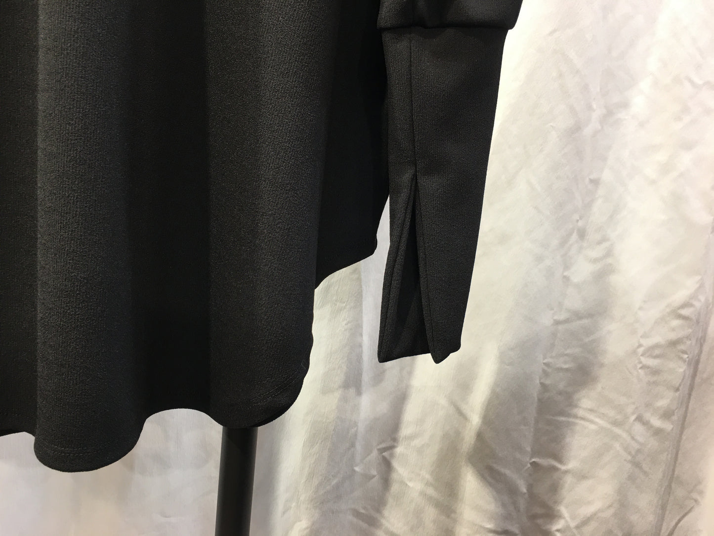 ☆☆CHIGNON カットジョーゼットルーズブラウス