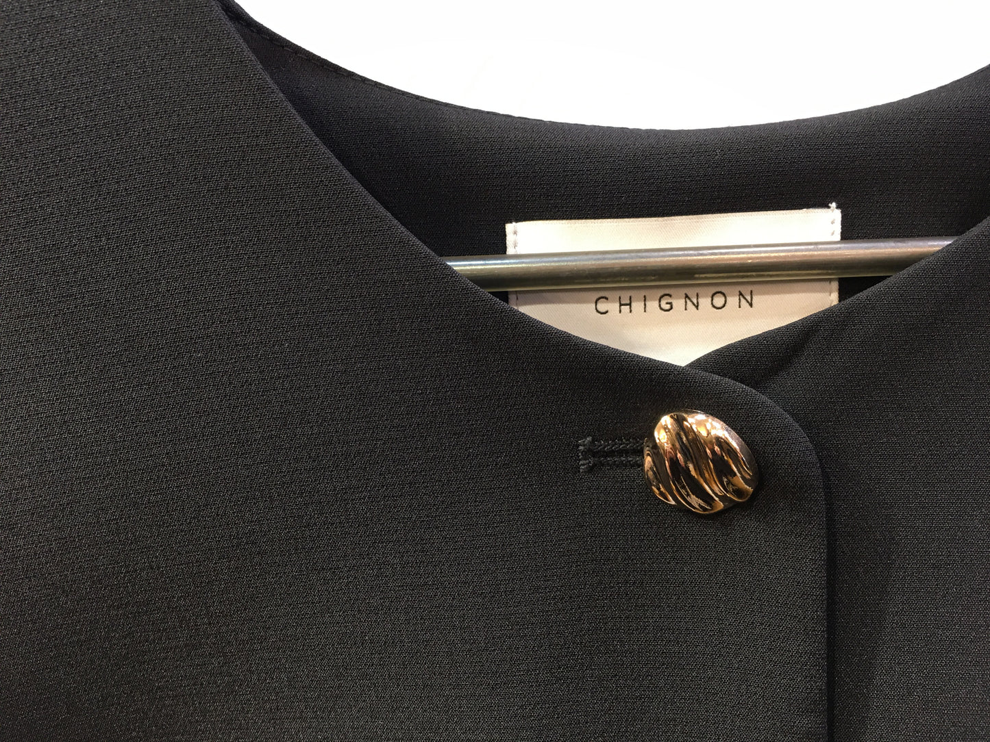 ☆CHIGNON ラウンドヘムJK