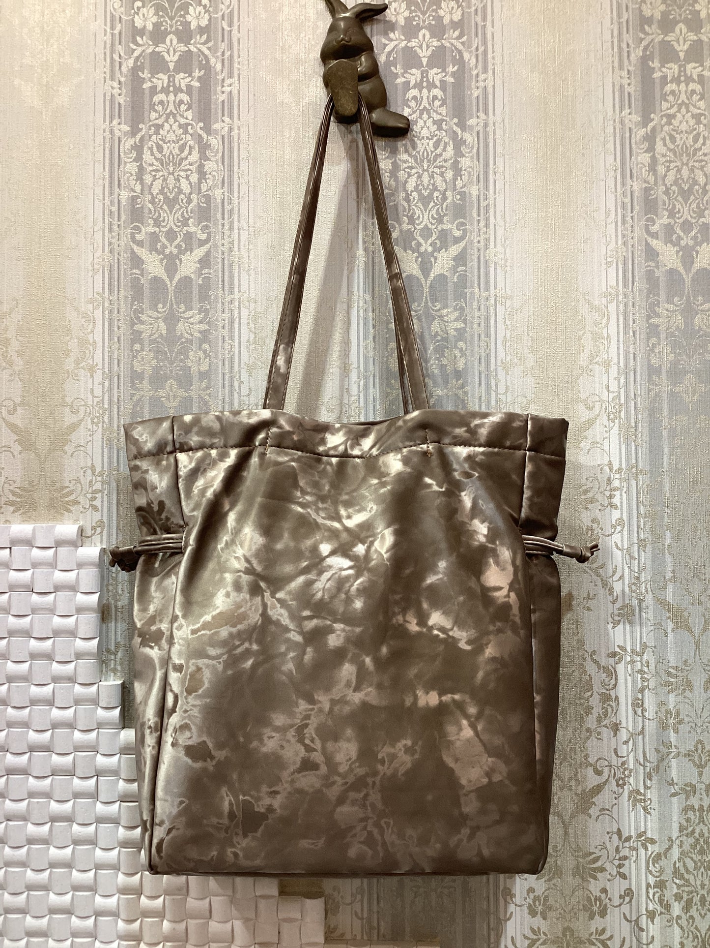 ◎フェイクレザー巾着トートバッグ