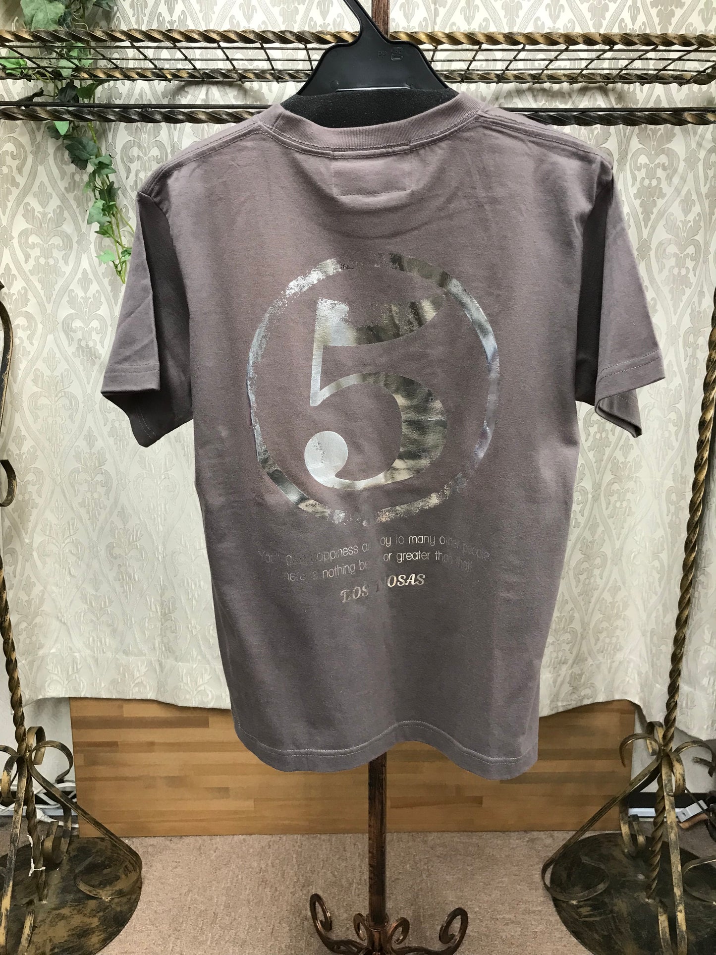 DOS DIOSAS⑤バック箔プリントTシャツ