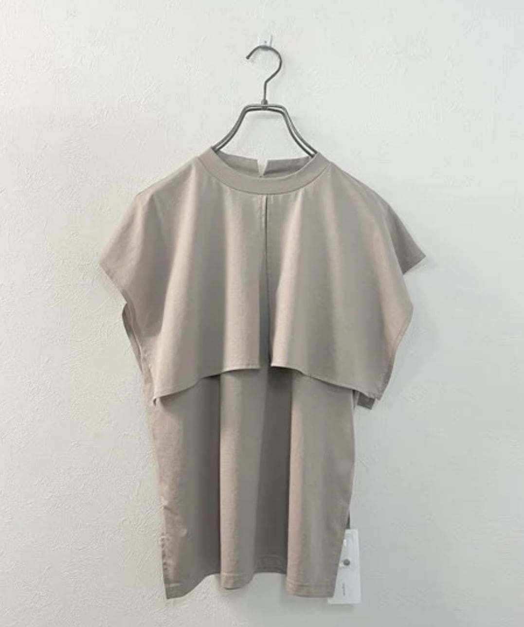 スリットケープTシャツ