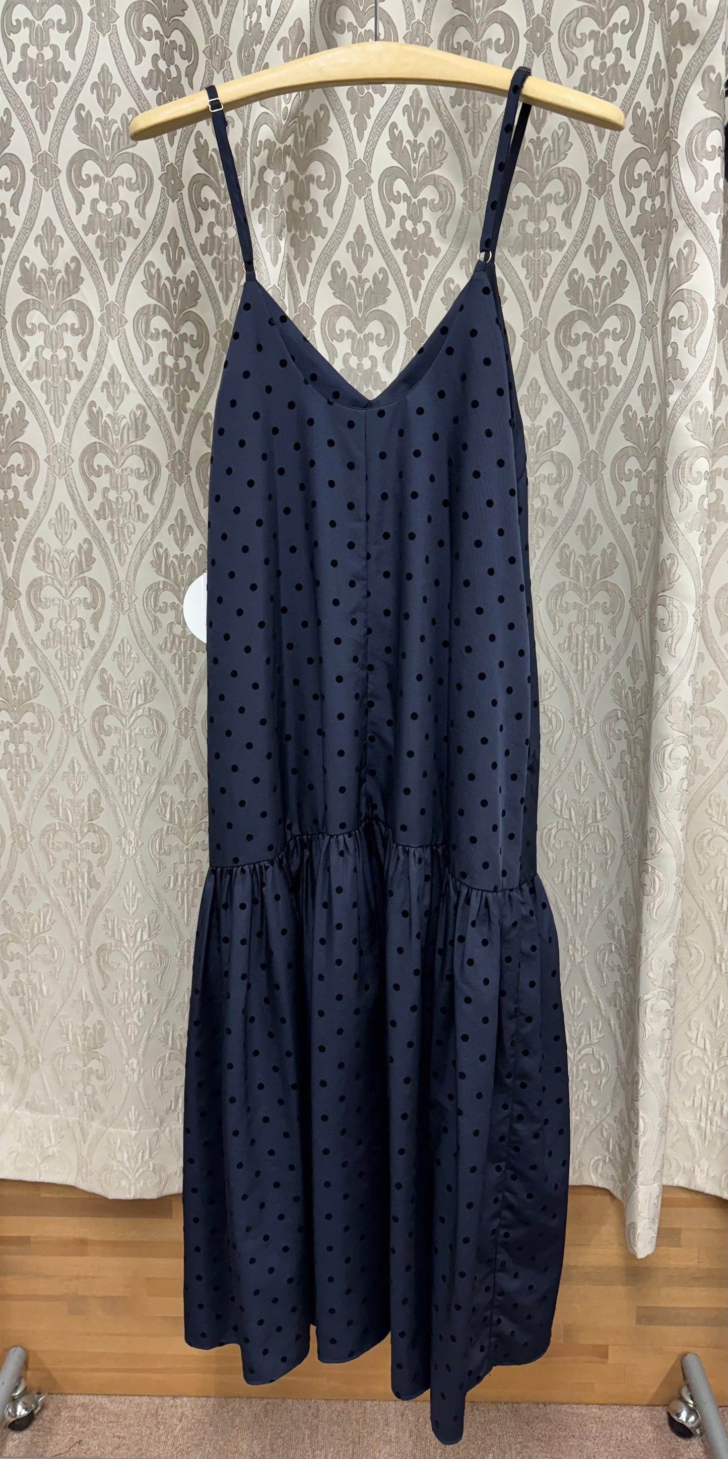 ananaフロッキードットキャミワンピース