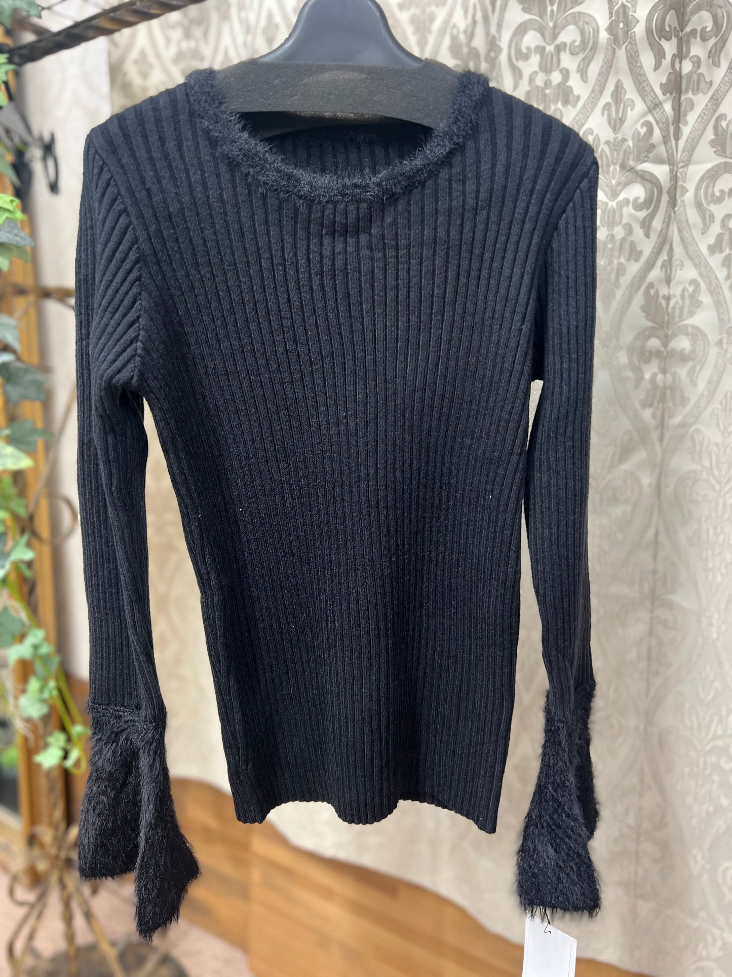 袖ファーリブニットTOPS