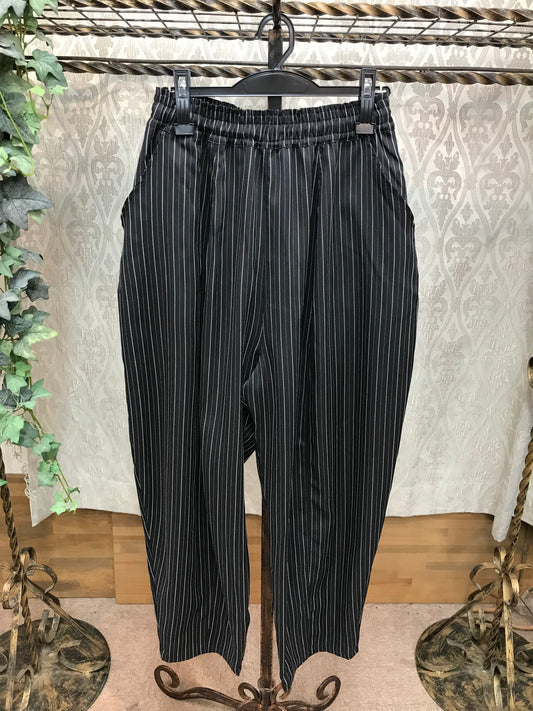 ヘリンボーンストライプパンツ