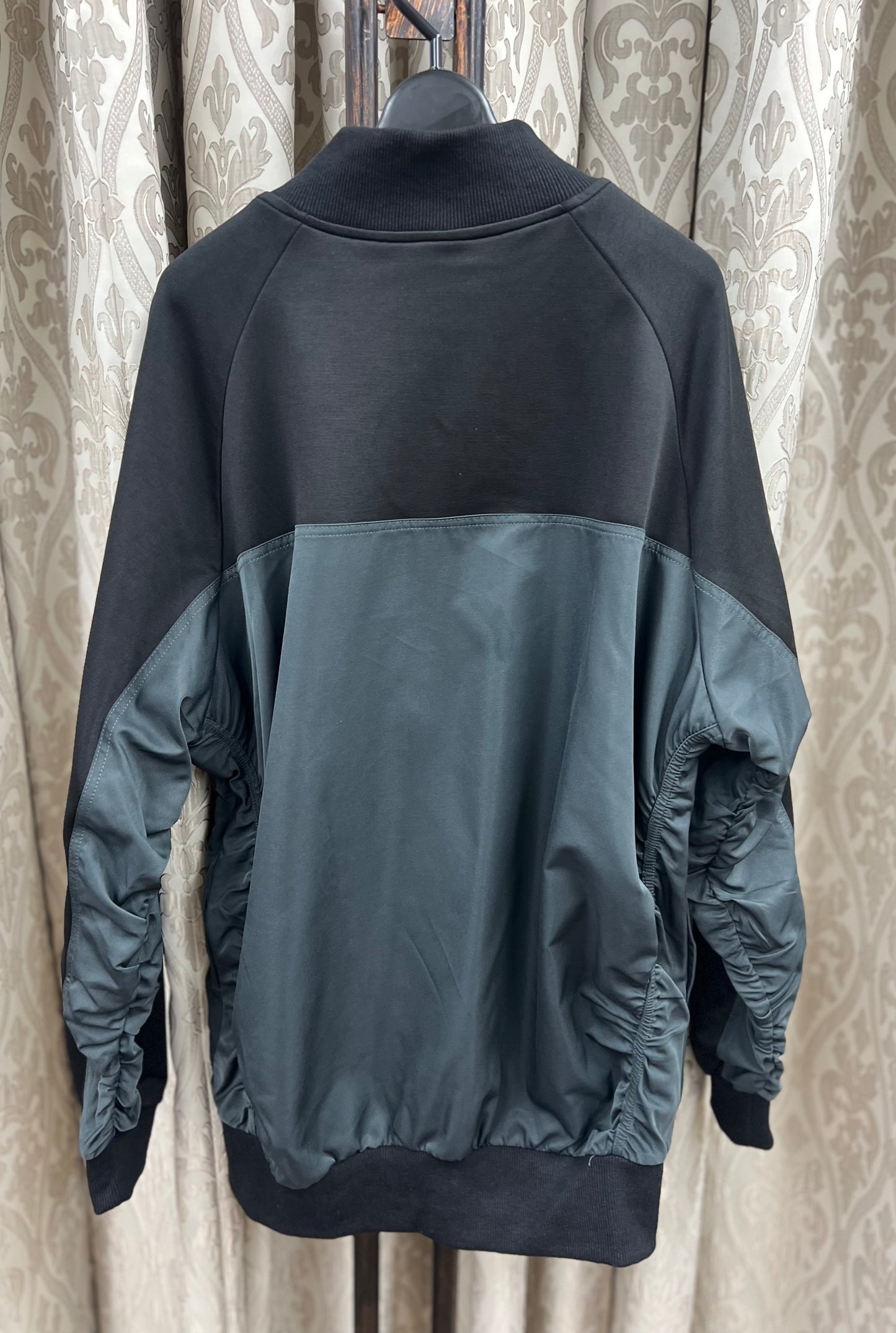 異素材切替ギャザーブルゾン