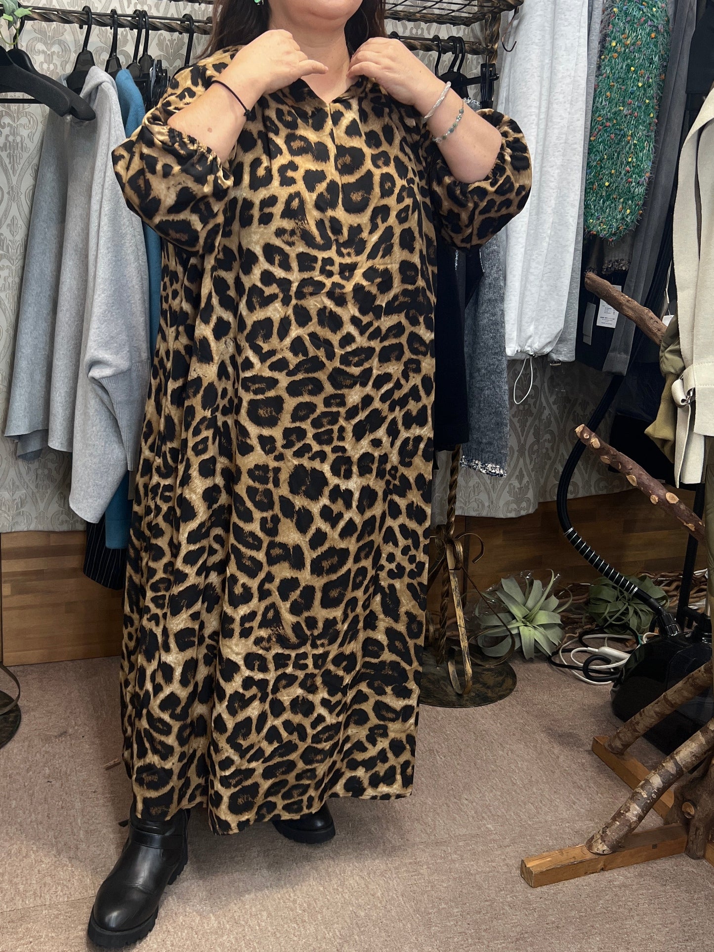 ヒョウ柄ワンピース