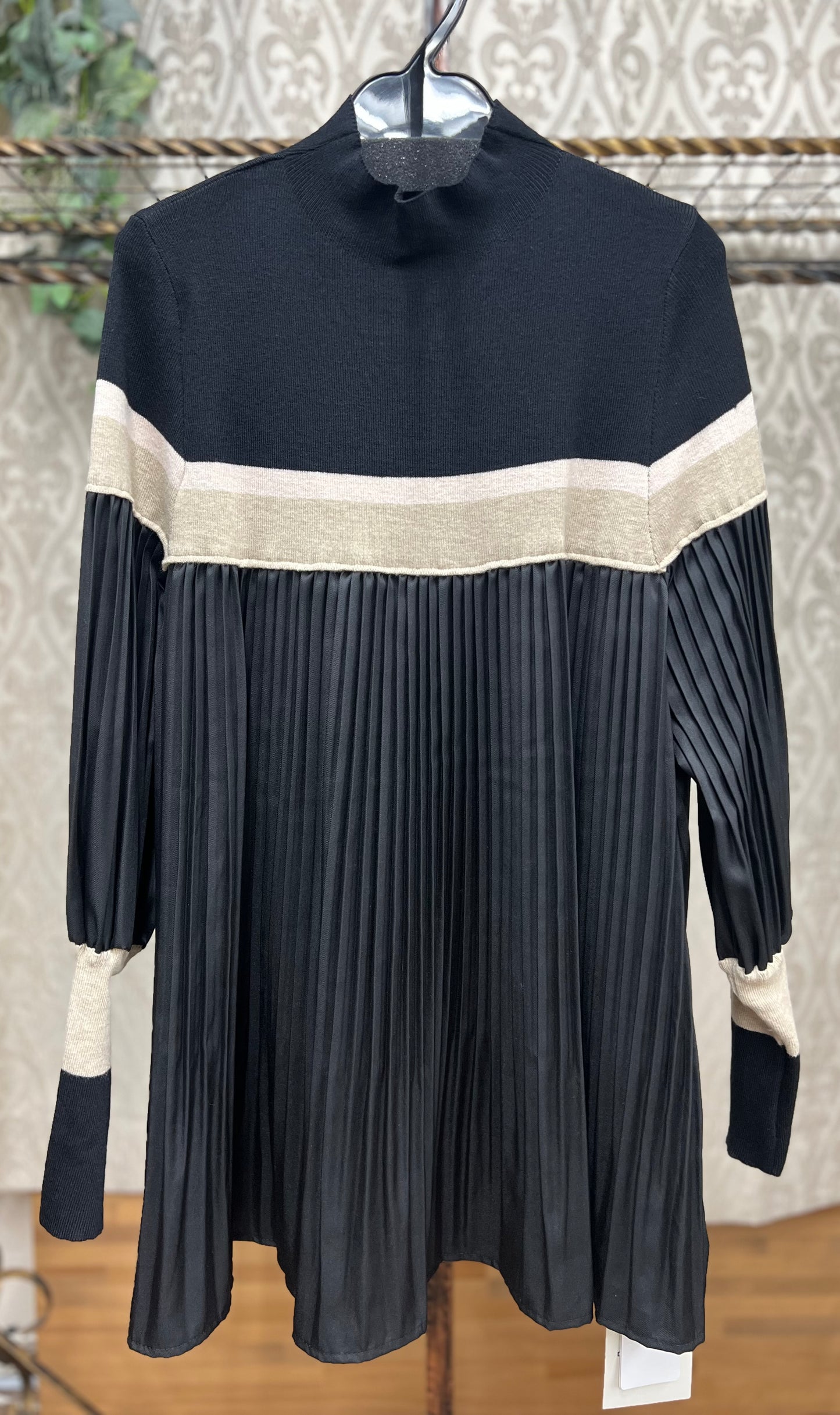 ◎DOLLUPOOPS 異素材切替プリーツチュニック