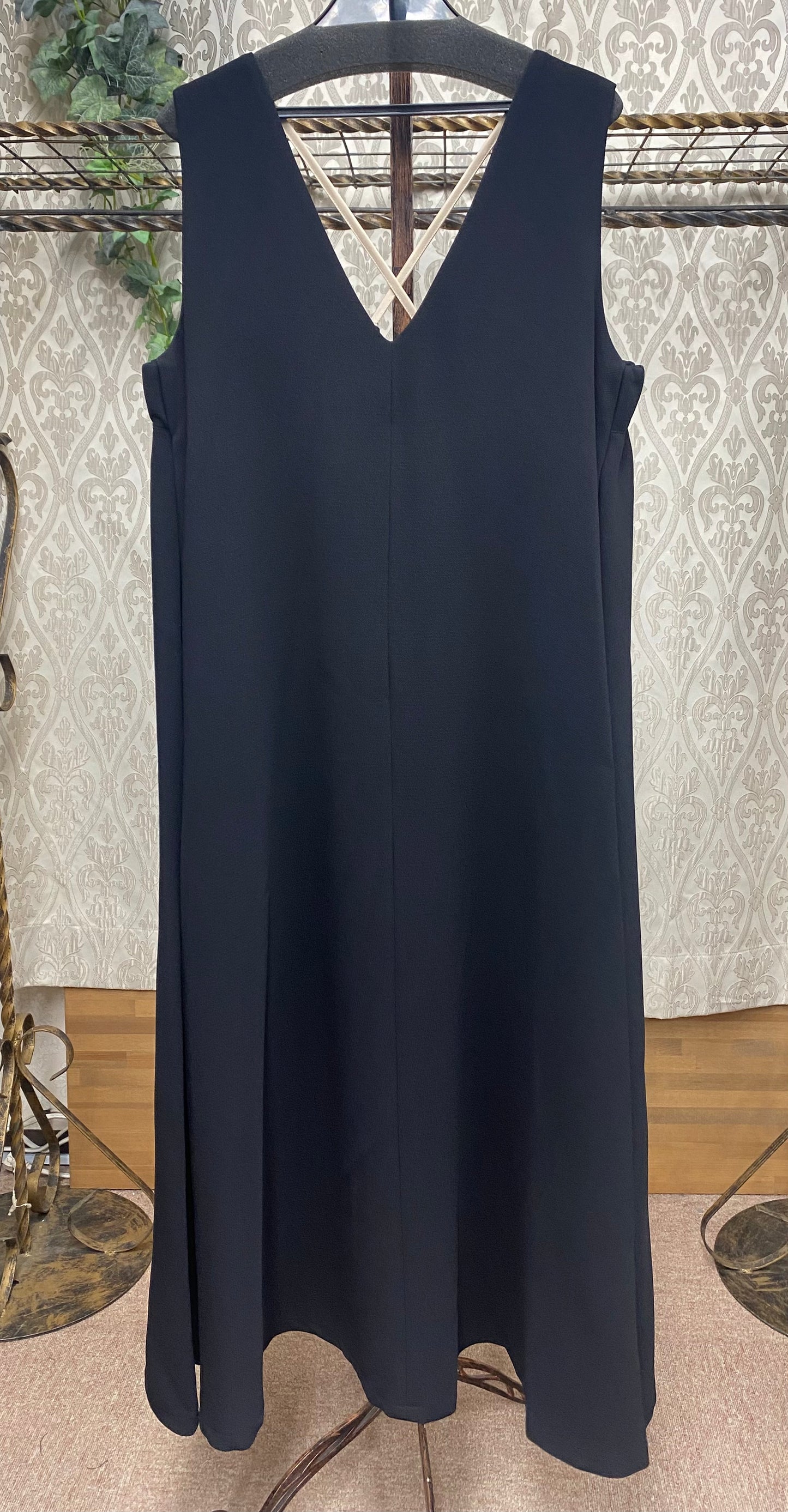 【2月6日再入荷】TEVALTバッククロスジャンスカ