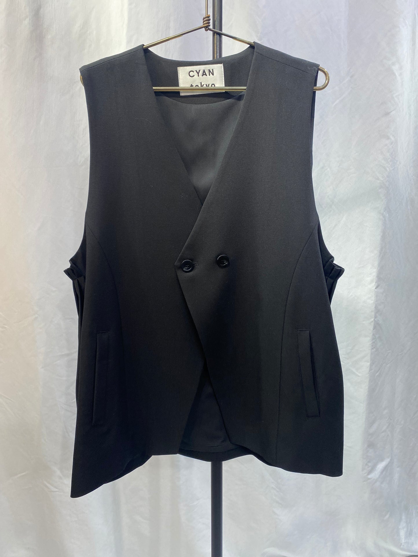 ☆CYANアームプリーツジレ