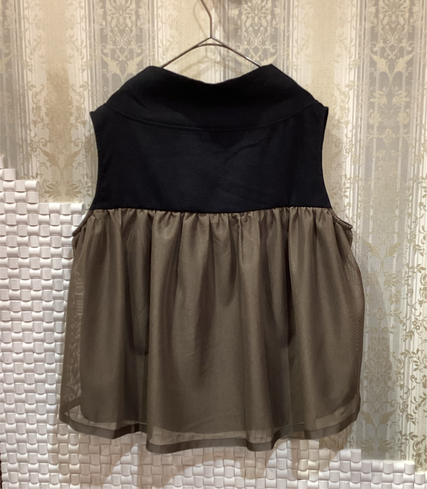 ◯オフネックZIP UP