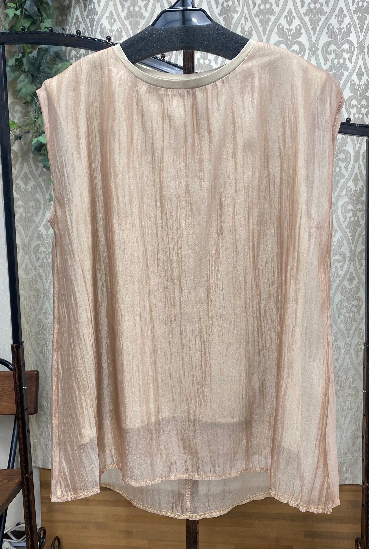 接触冷感シアー重ねノースリTP