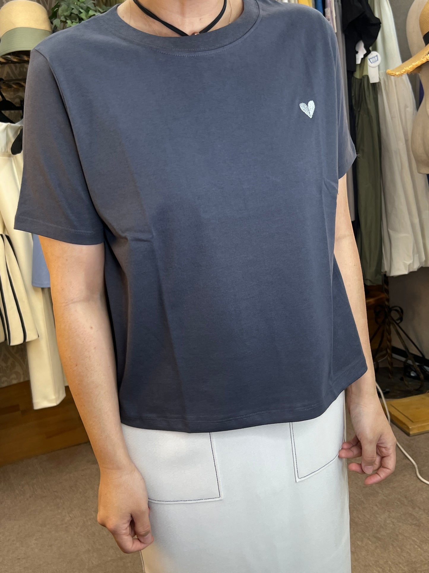 ハートモチーフTシャツ
