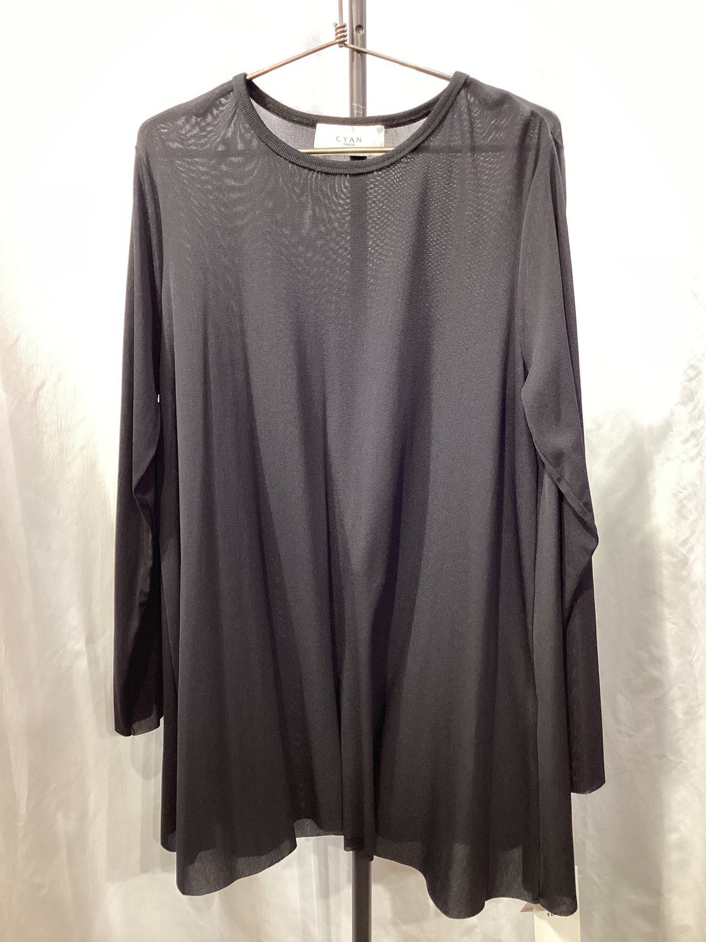 ☆CYAN AラインチュールTP