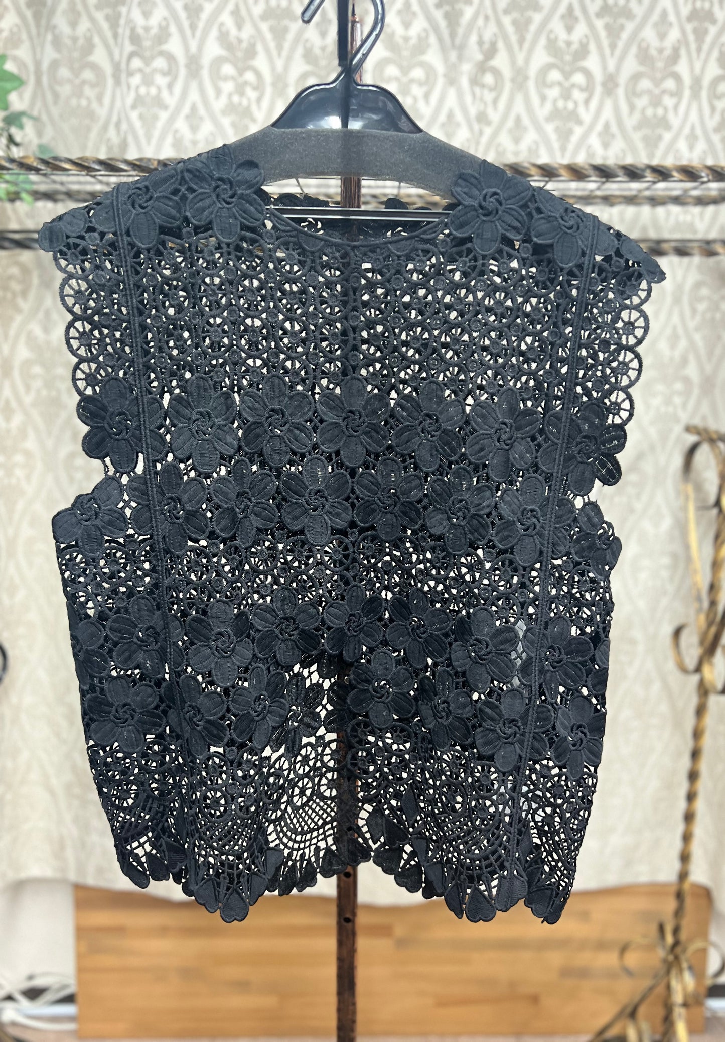 フラワーモチーフレース編みベスト