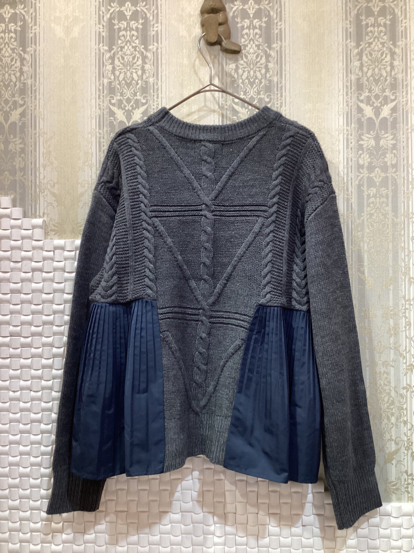 ◯異素材ドッキングニット