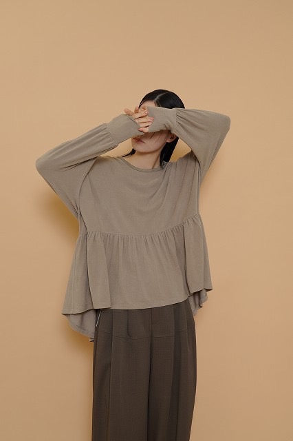 ⭐︎【予約商品】CYAN ラウンドギャザーウォームドルマンTOPS 即日決済10%クーポン還元🎁