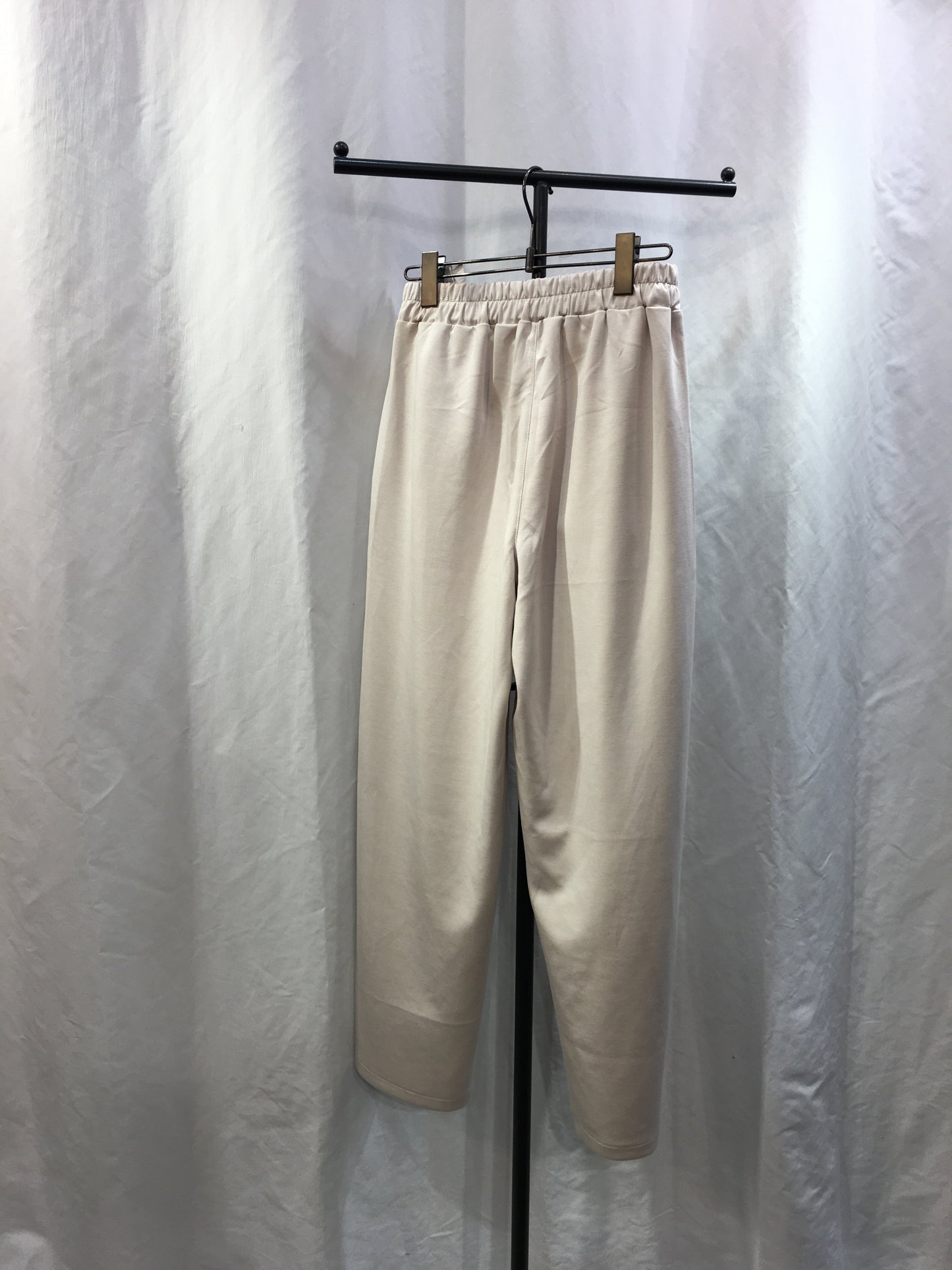 ☆カーブタックパンツ