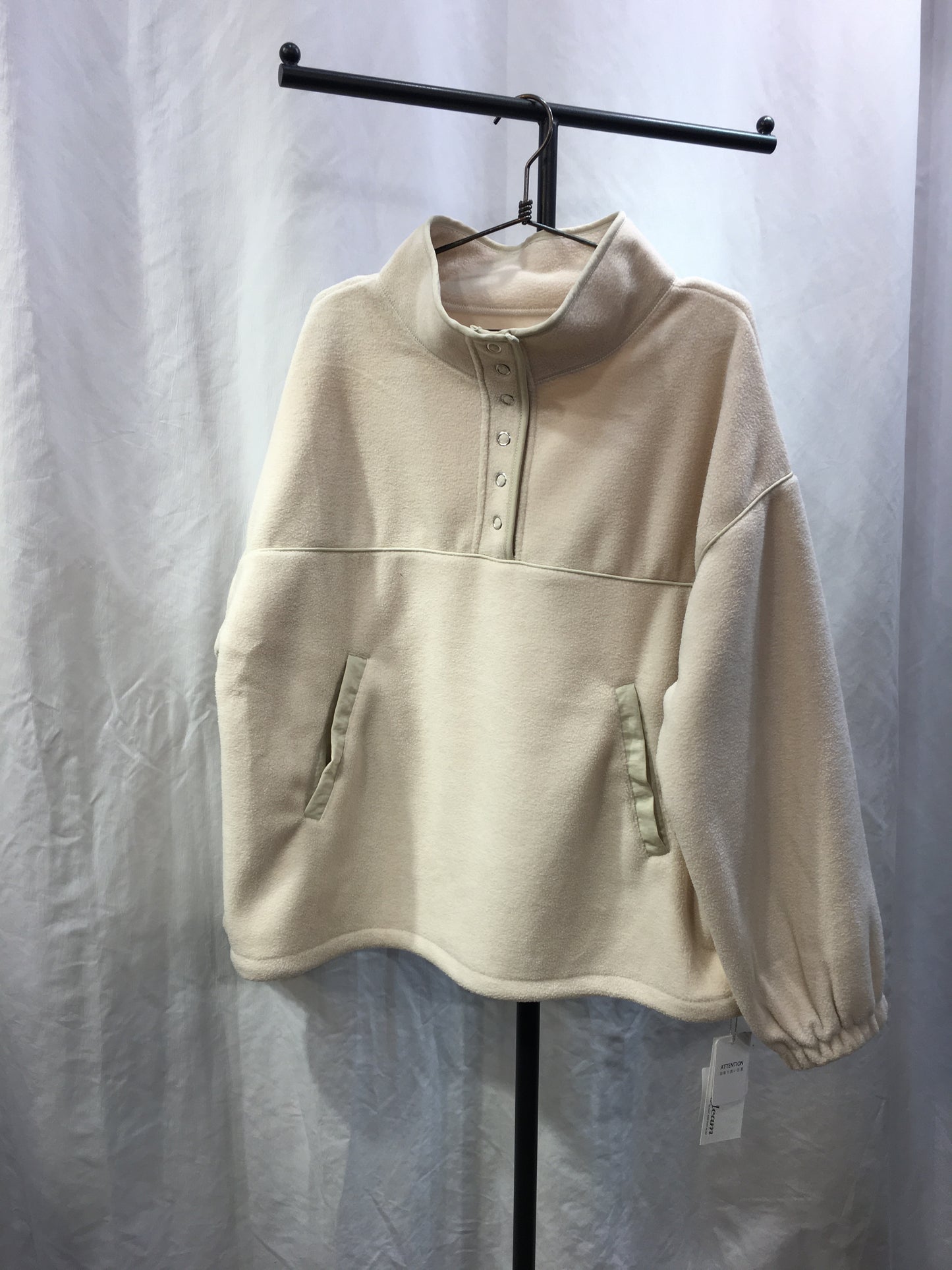 ☆【予約商品10/4入荷予定】フリースハイネックプルオーバー