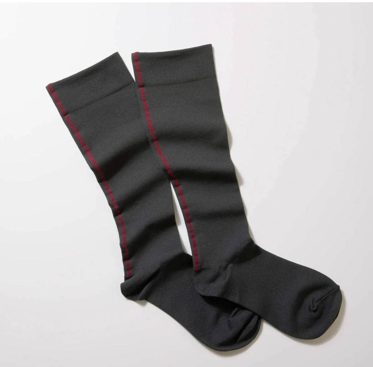 【予約☆次回6月中旬入荷分】MAEÉ 着圧ソックスお