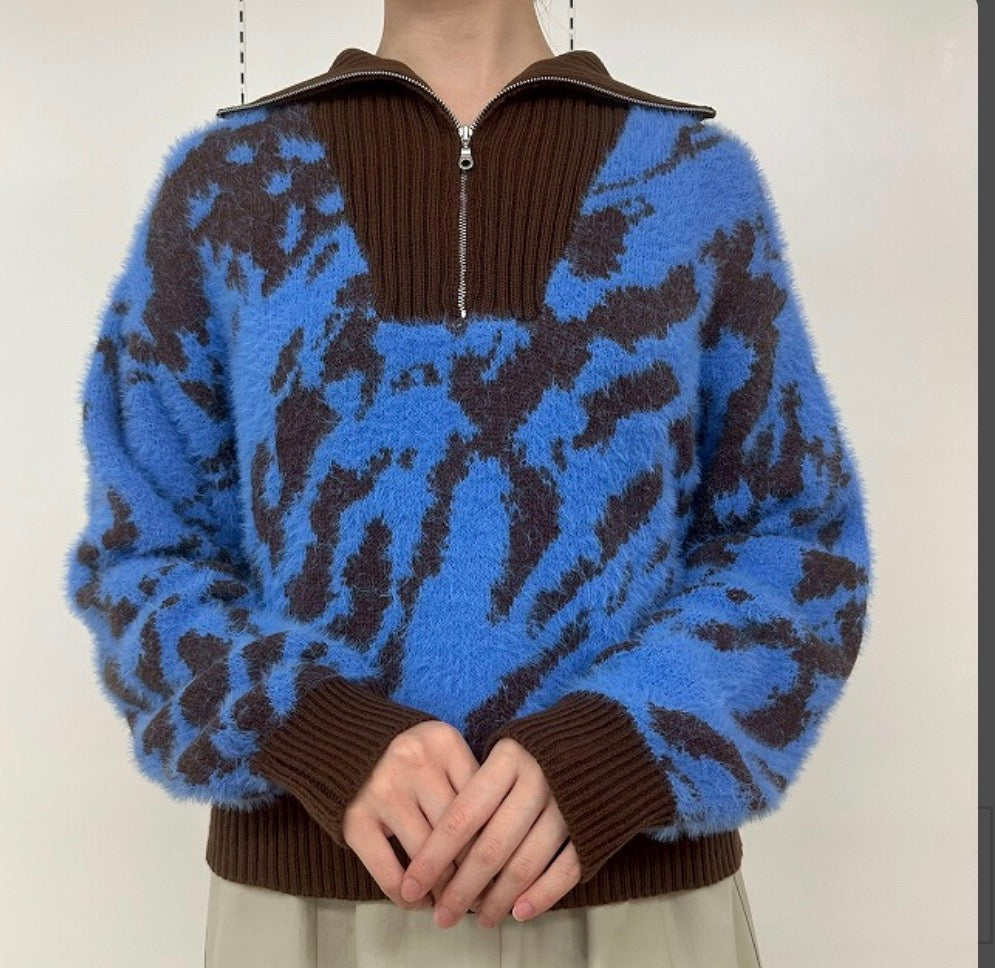 ATELIER SIX 7G フェザーアニマル柄 ハーフジップPO