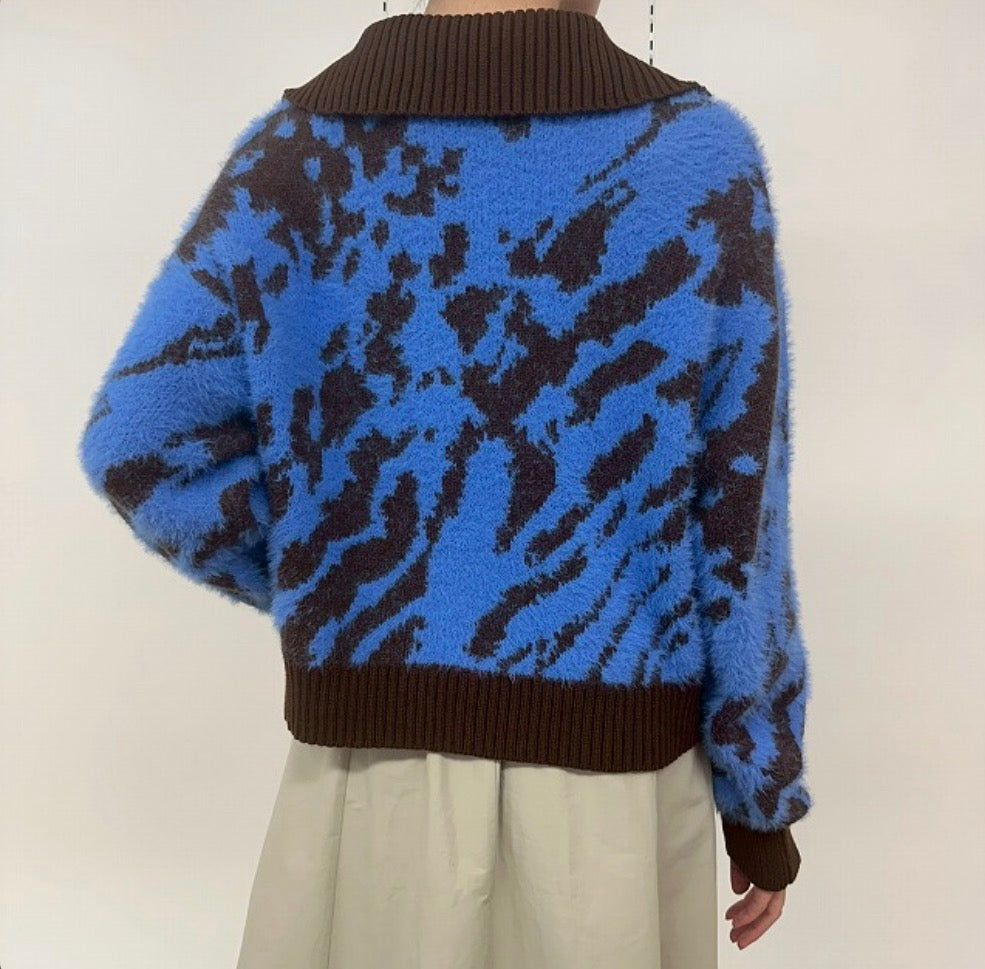 ATELIER SIX 7G フェザーアニマル柄 ハーフジップPO