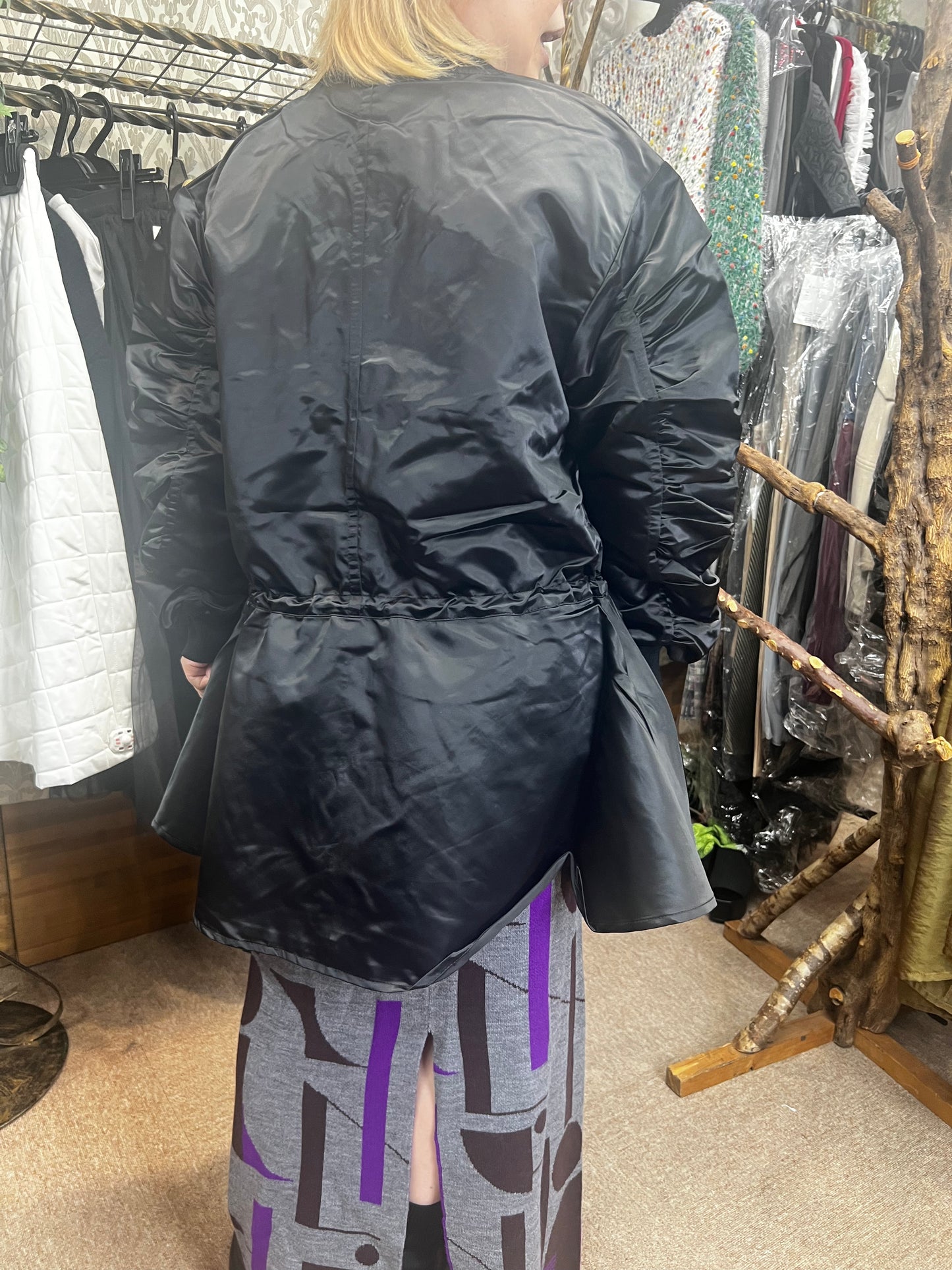 11月6日午前中まで販売 ペプラムMA-1ブルゾン