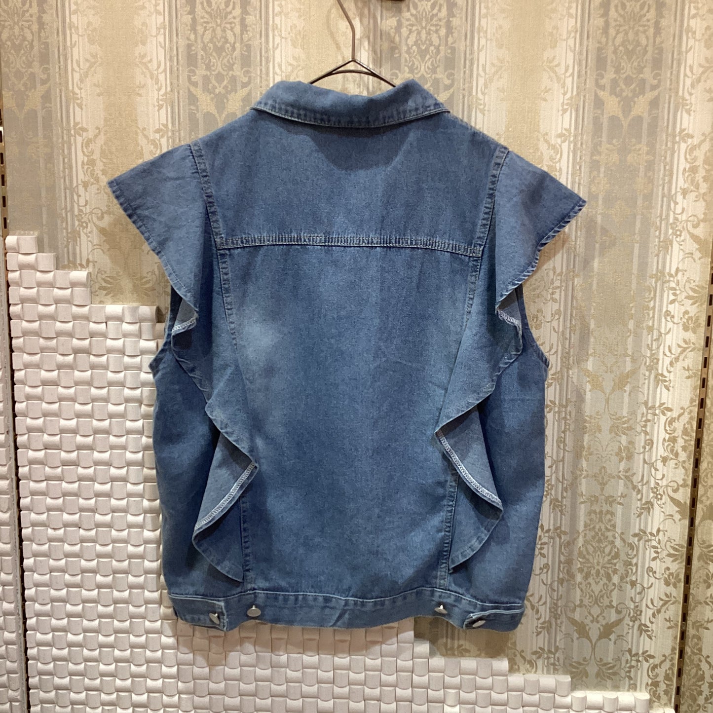 ◯袖フリルデニムベスト