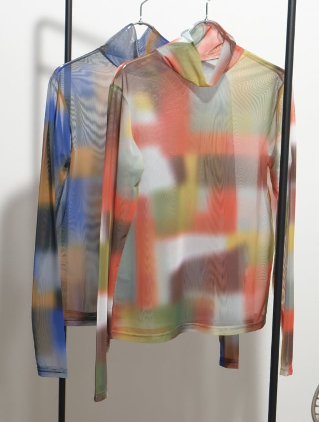 モザイクスクエア柄シアーTOPS