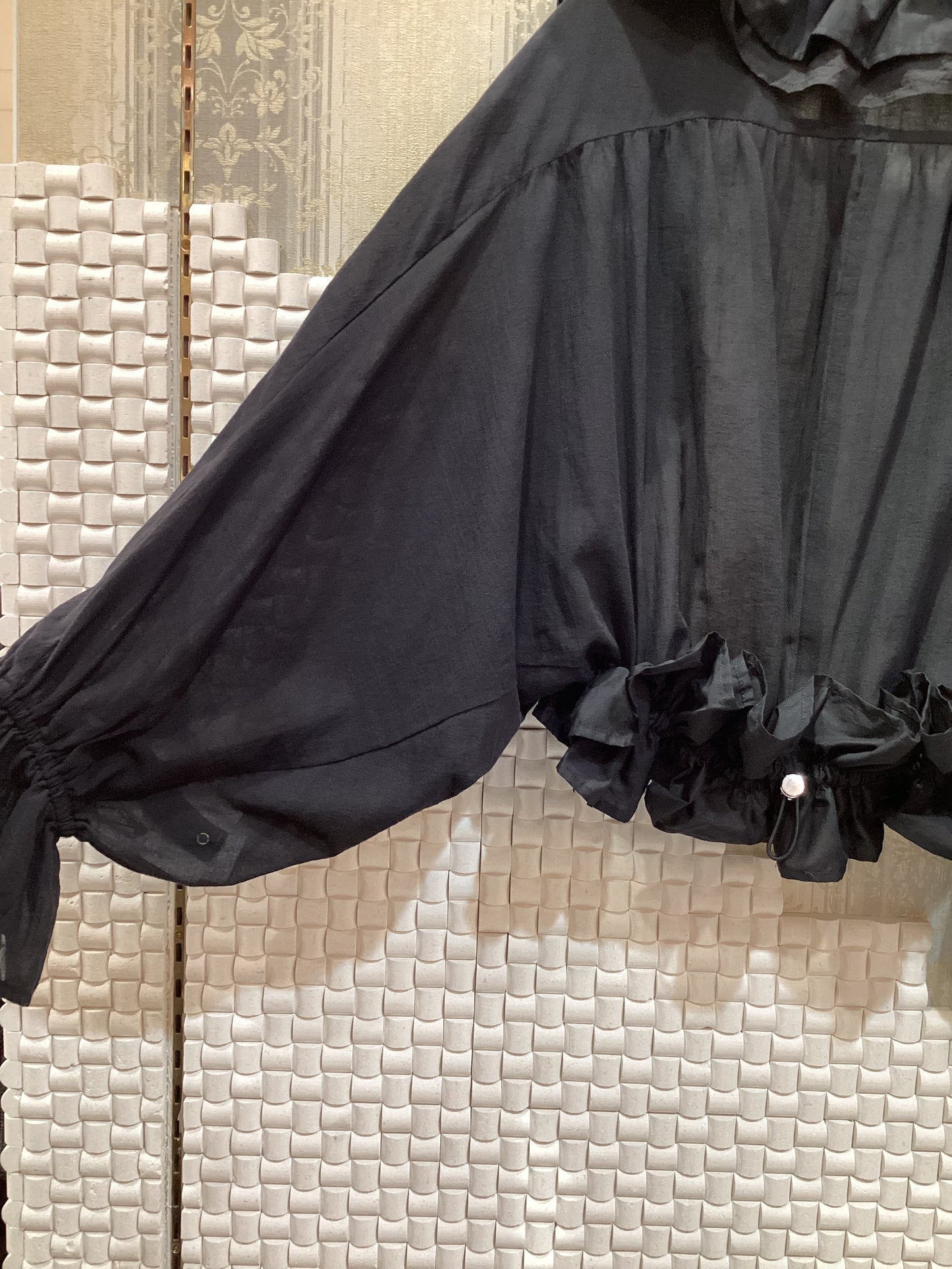 ◯Eimee Law フリルドロストボレロ