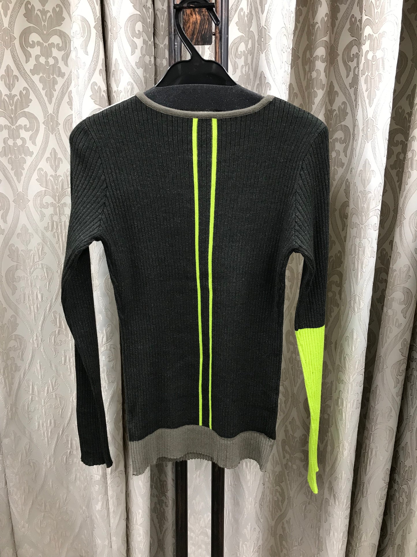 ブロック配色リブニット