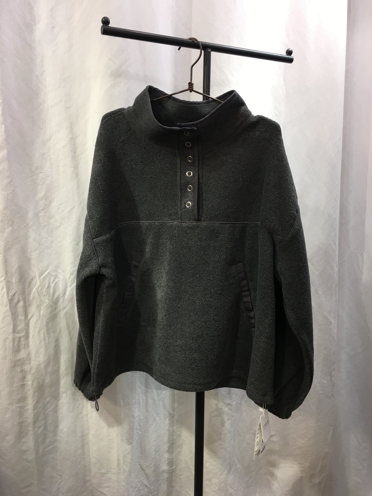 ☆【予約商品10/4入荷予定】フリースハイネックプルオーバー