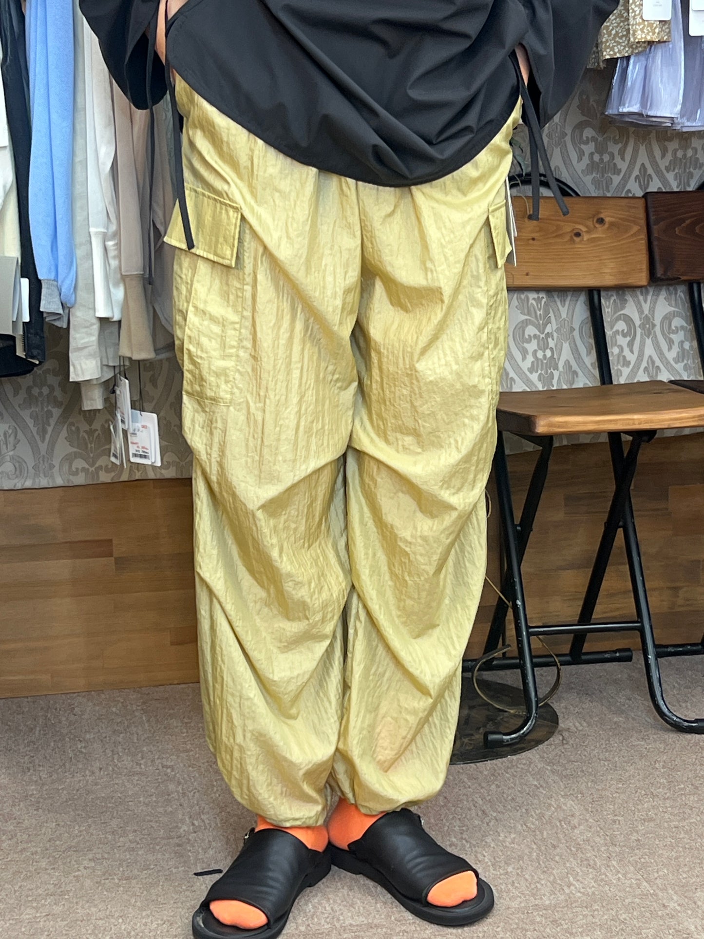 ナイロンカーゴパンツ