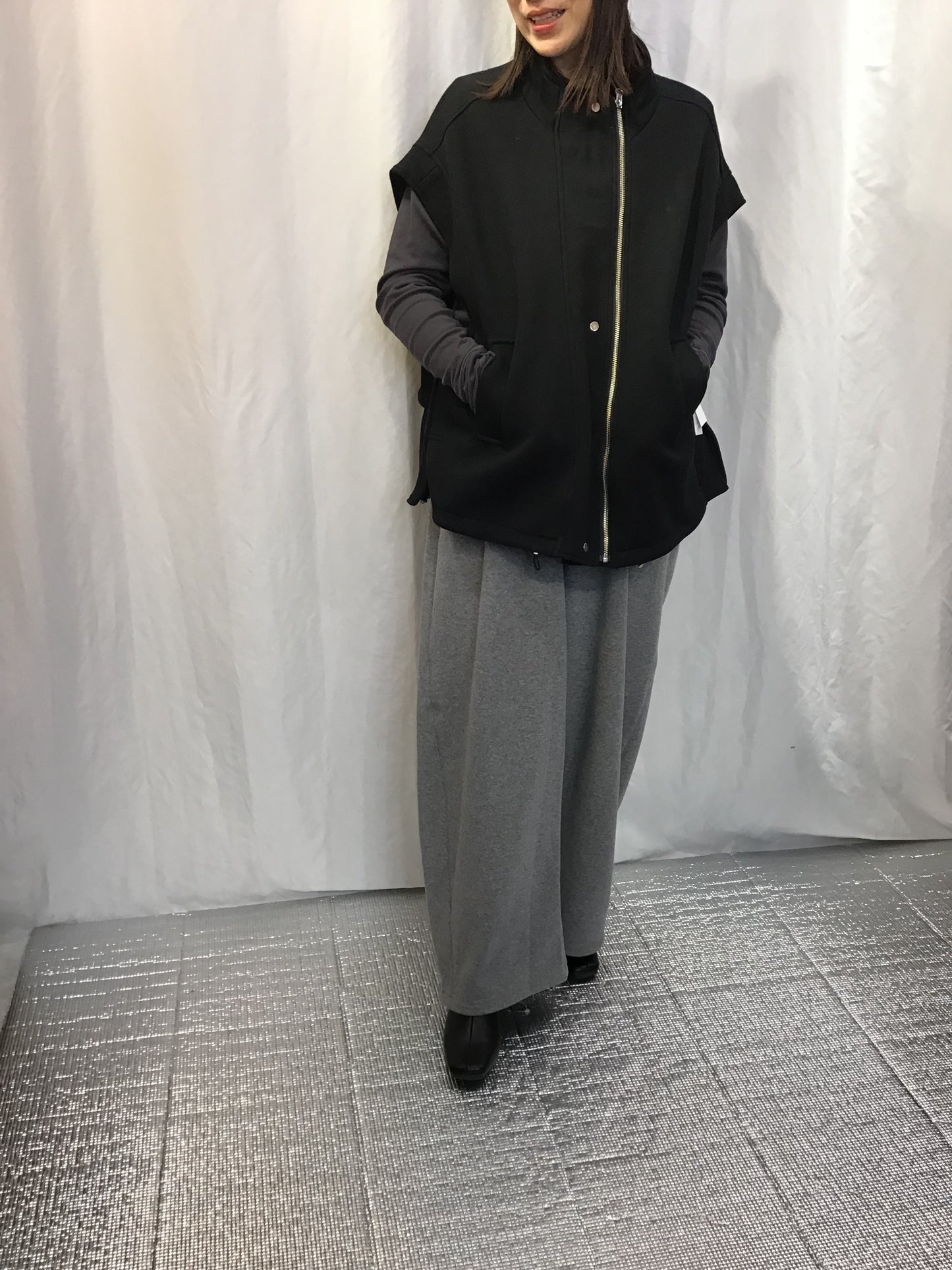 ☆Dignite collar ポンチベスト