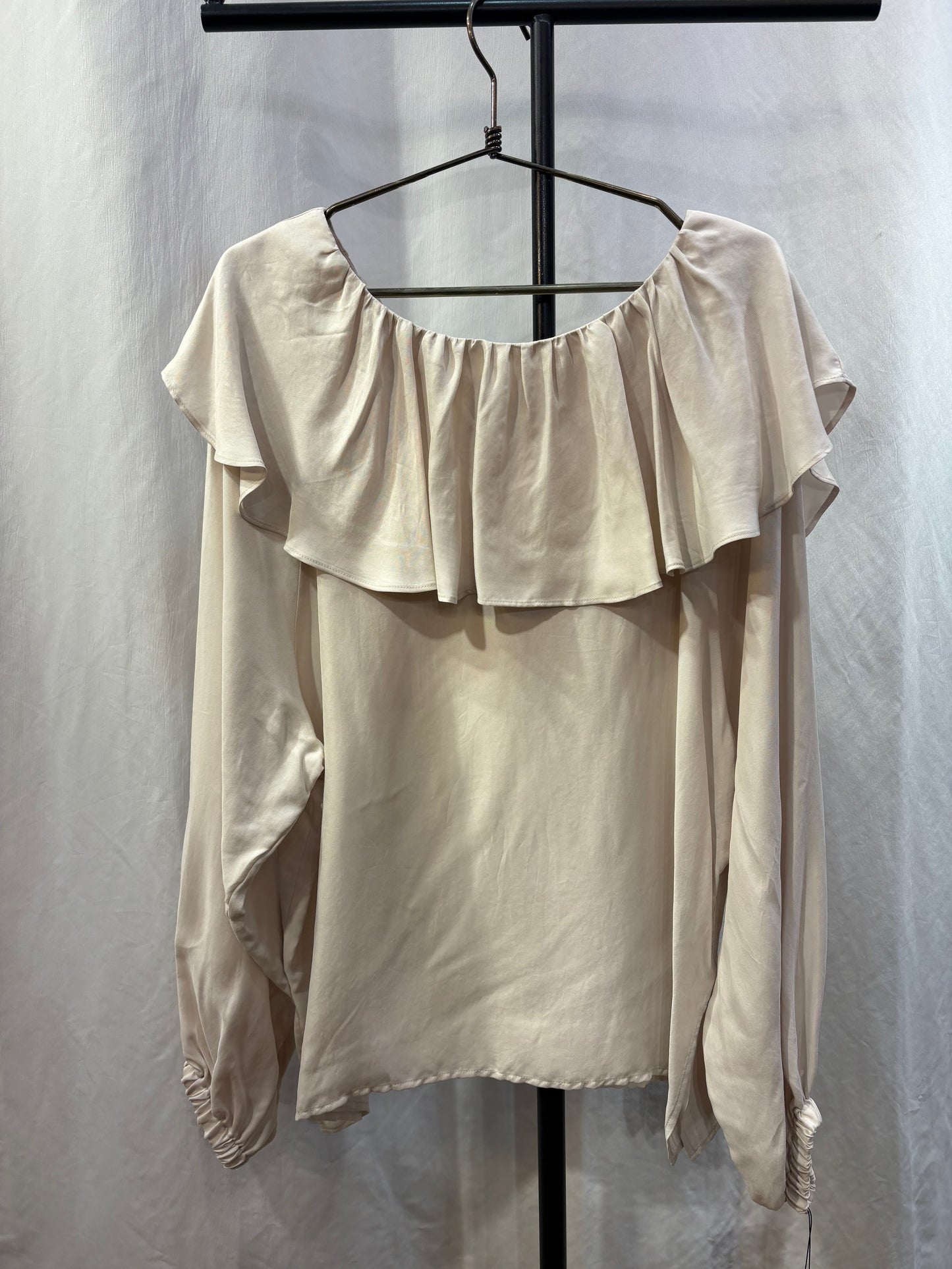 ☆CLOCHE フリルカラーTP